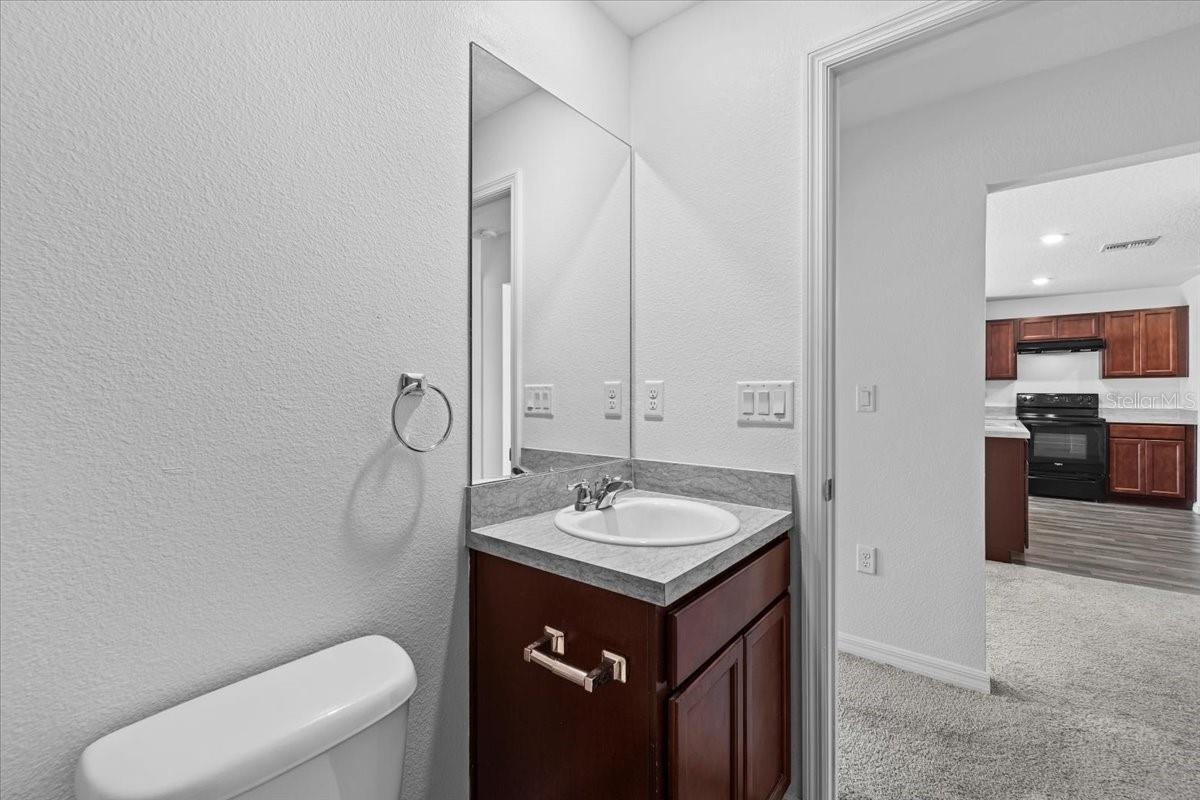 Image 24 of 34 For 10 Post Oak Ln