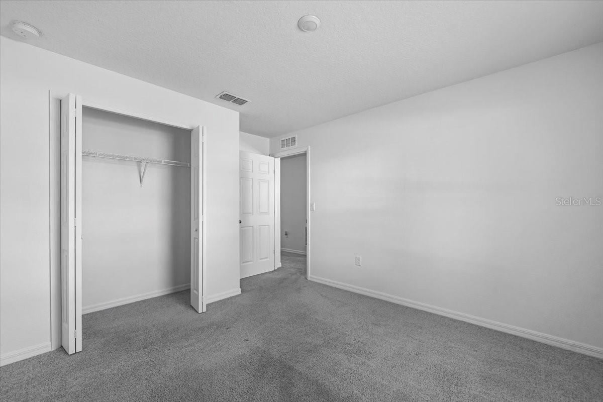 Image 31 of 34 For 10 Post Oak Ln
