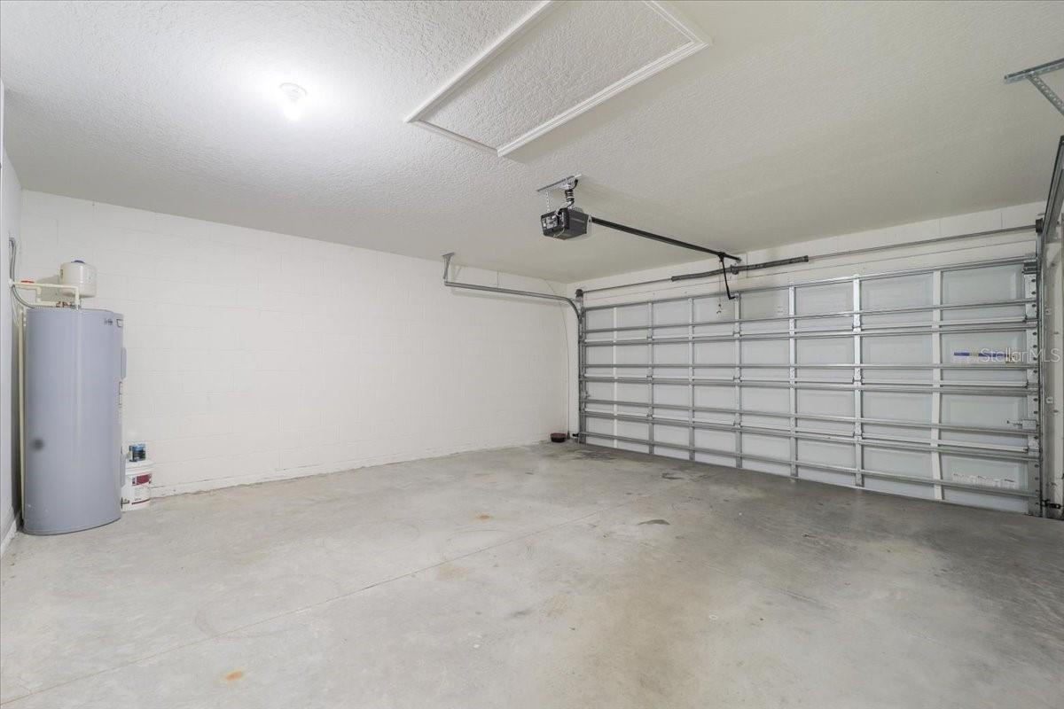 Image 33 of 34 For 10 Post Oak Ln