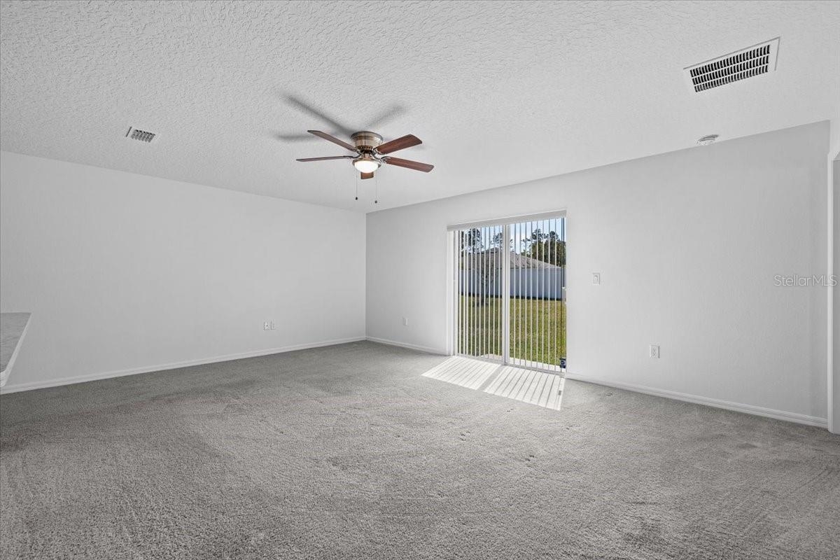 Image 9 of 34 For 10 Post Oak Ln
