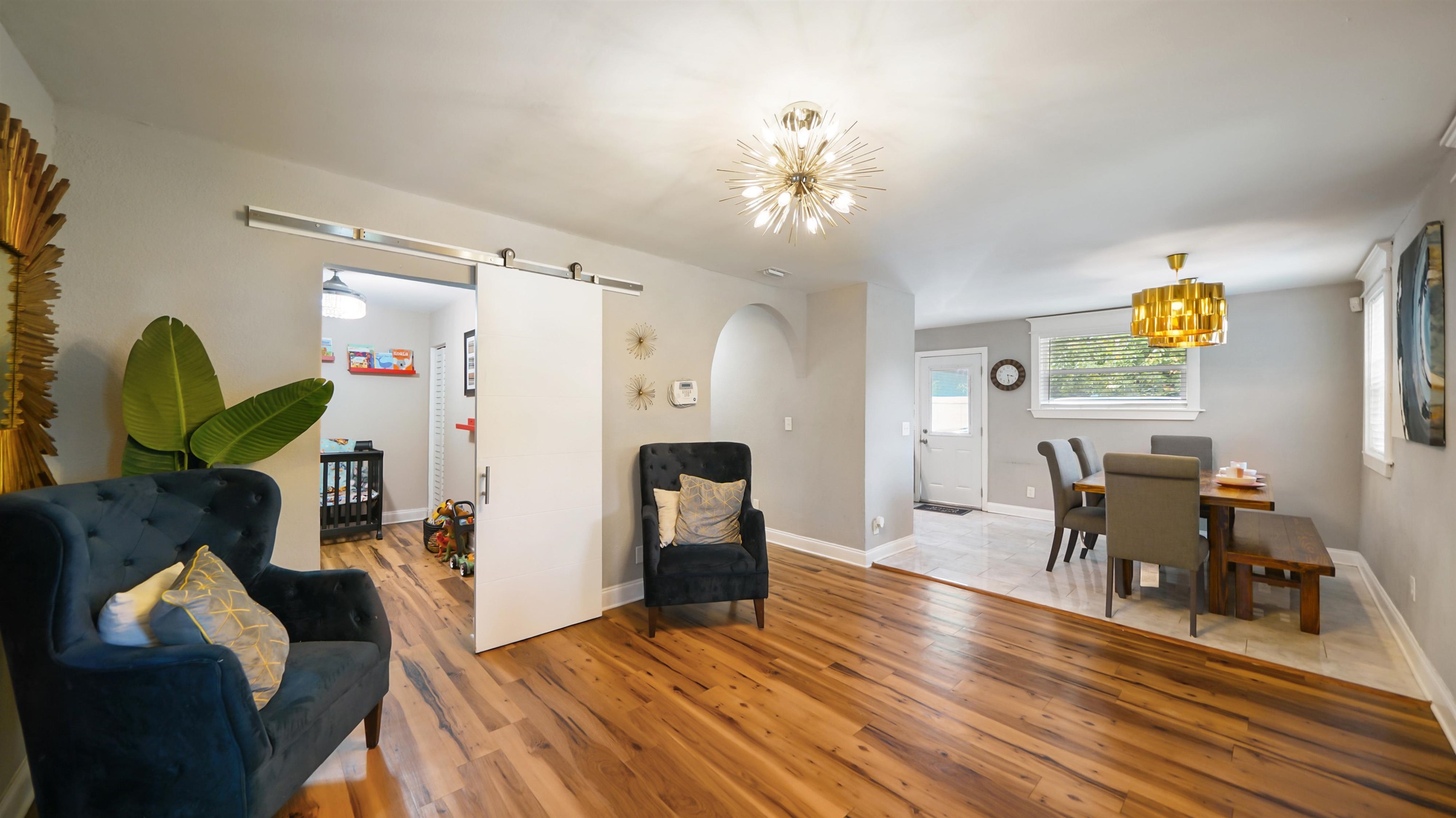 Image 4 of 31 For 1220 Mull St