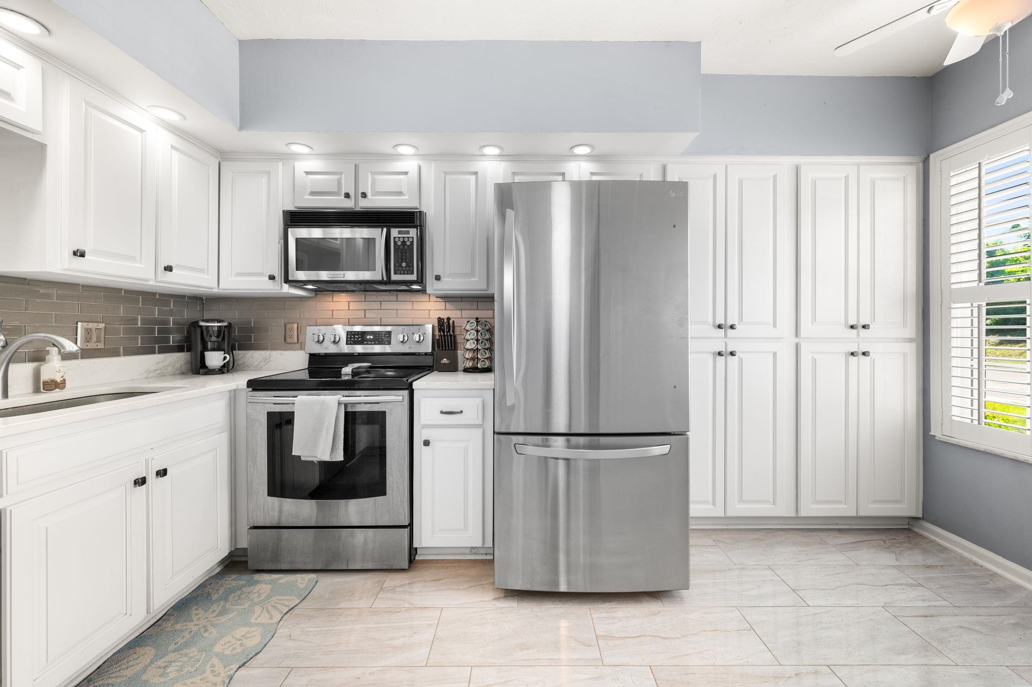 Image 21 of 53 For 9252 San Jose Blvd  4102
