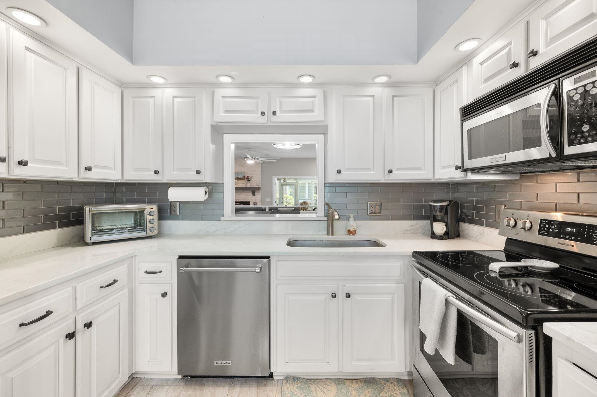 Image 22 of 53 For 9252 San Jose Blvd  4102