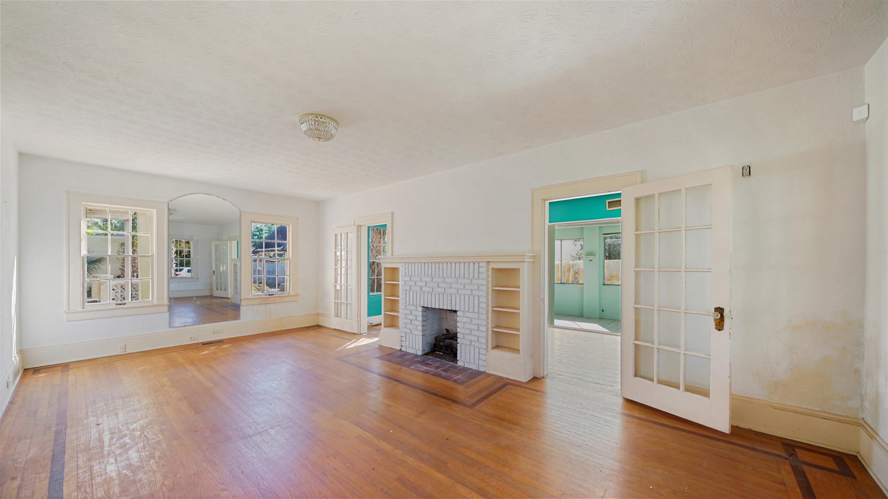 Image 5 of 47 For 1493 Edgewood Ave S