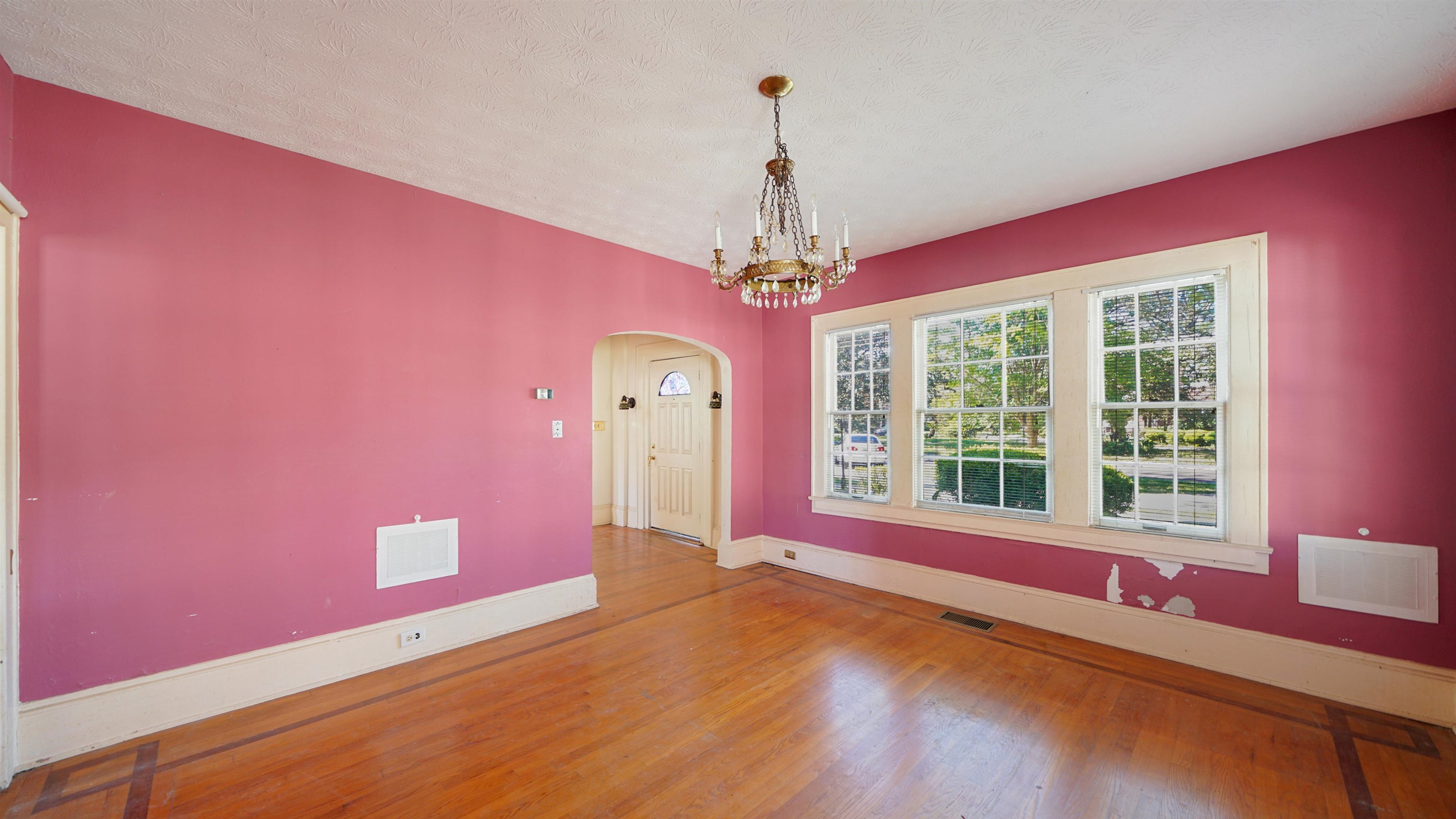 Image 9 of 47 For 1493 Edgewood Ave S