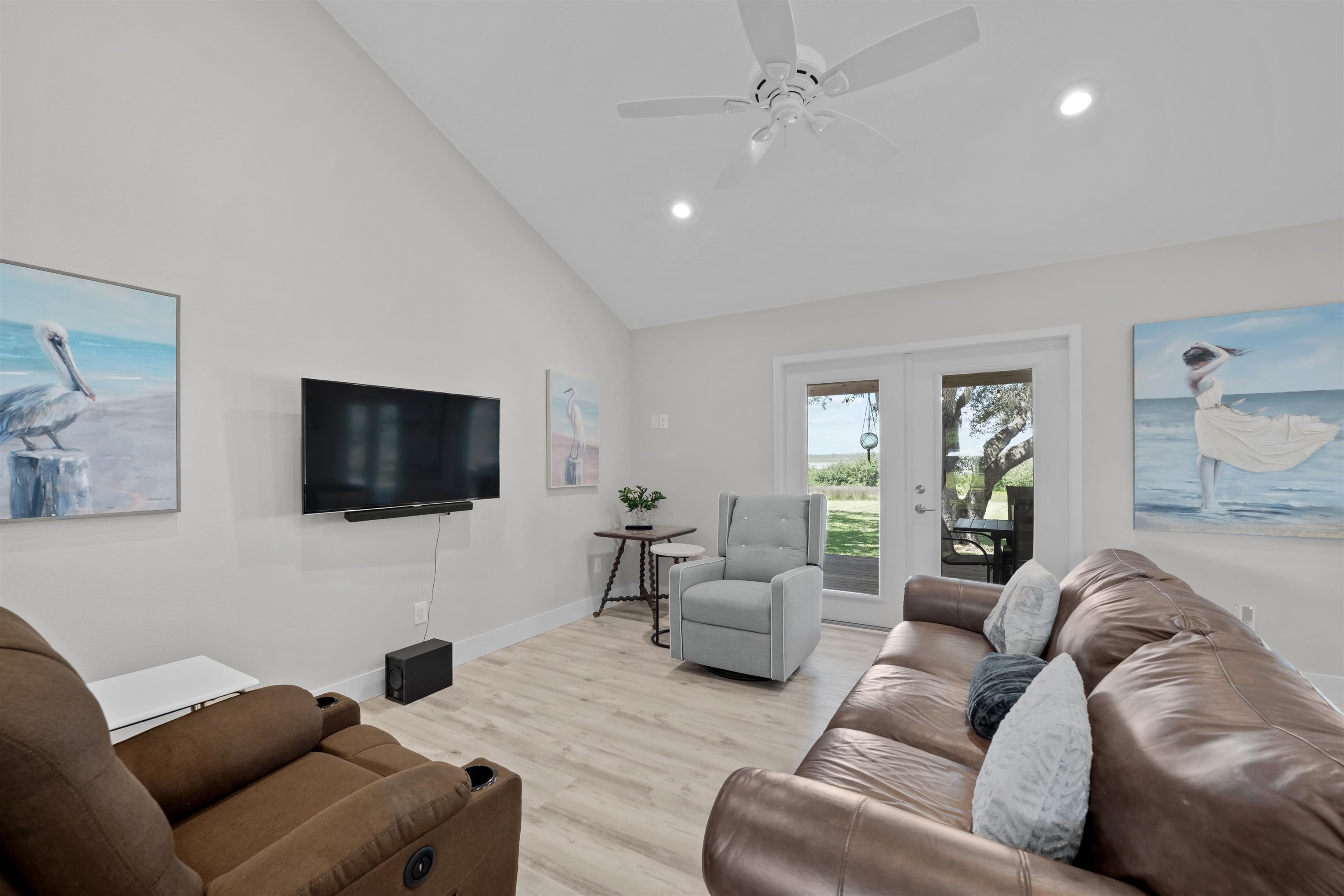 Image 30 of 48 For 5425 Windantide Rd