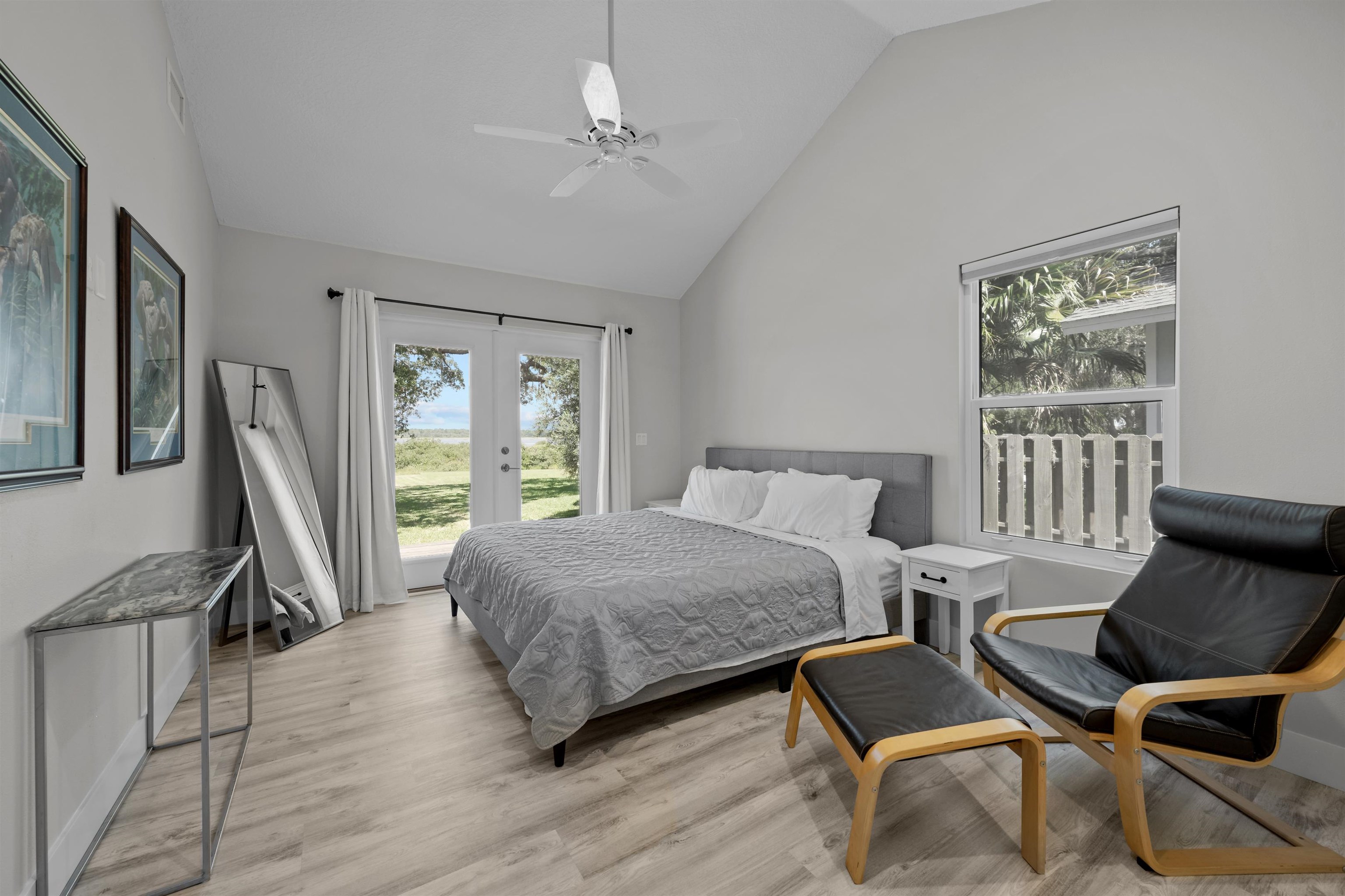 Image 33 of 48 For 5425 Windantide Rd