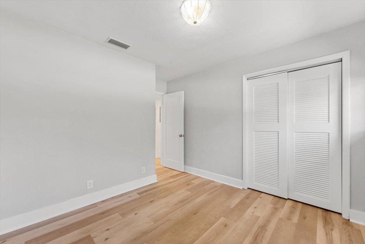 Image 40 of 71 For 22 Madeira Dr