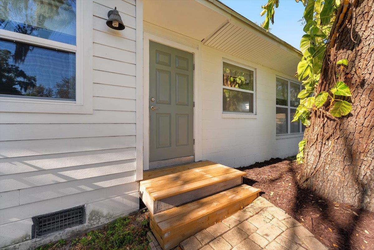 Image 61 of 71 For 22 Madeira Dr