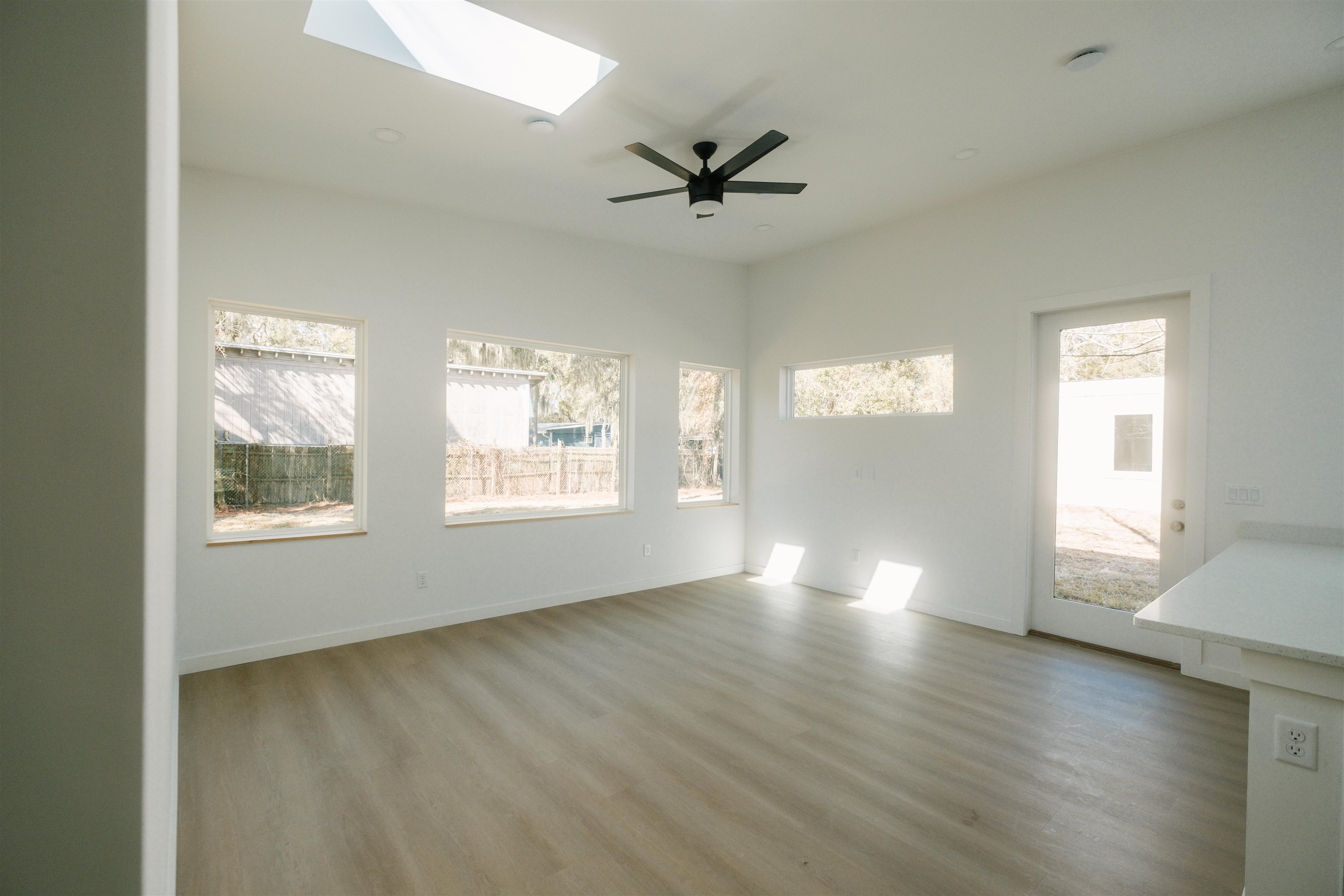 Image 9 of 9 For 43 Hernandez Ave