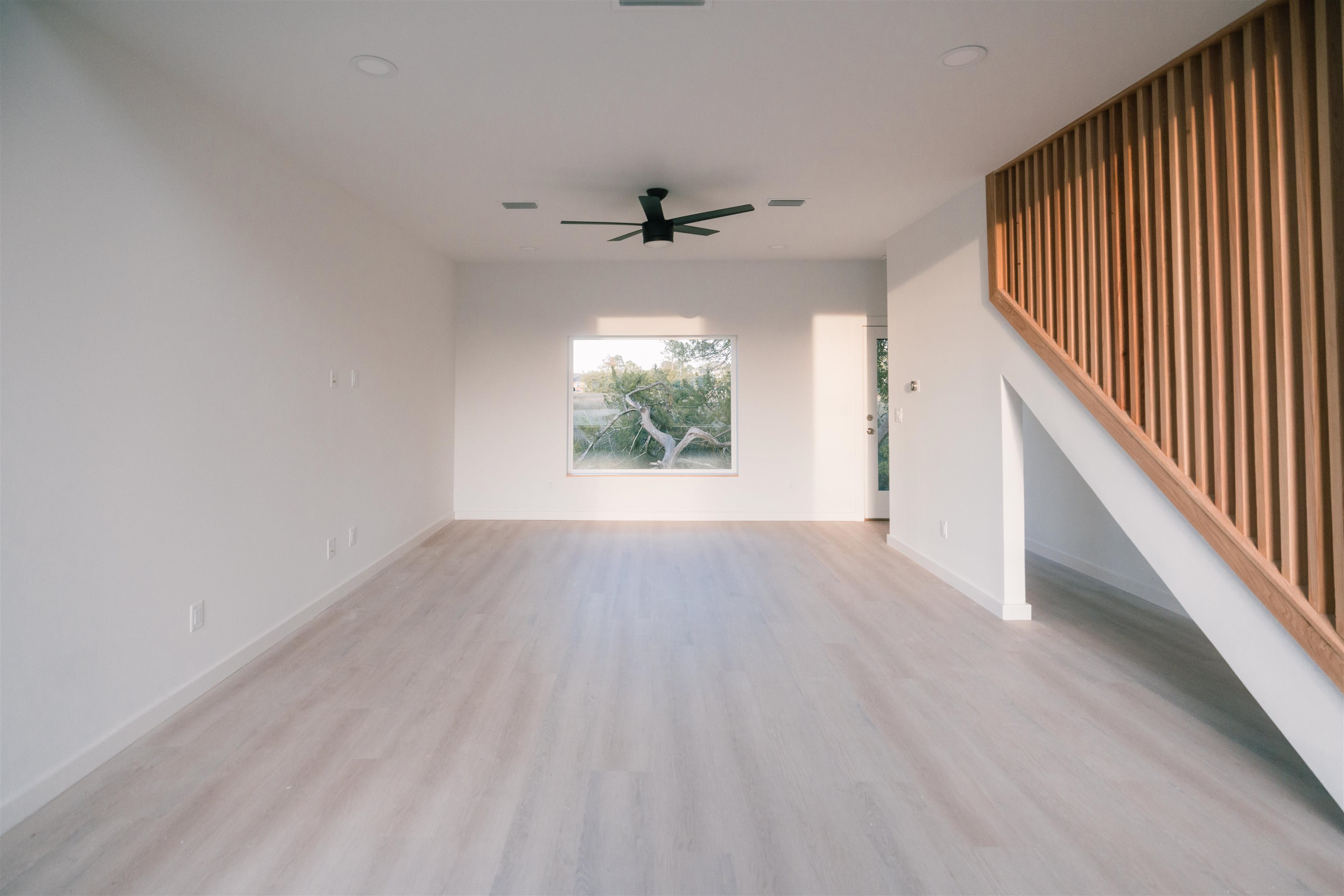 Image 2 of 10 For 51 Hernandez Ave