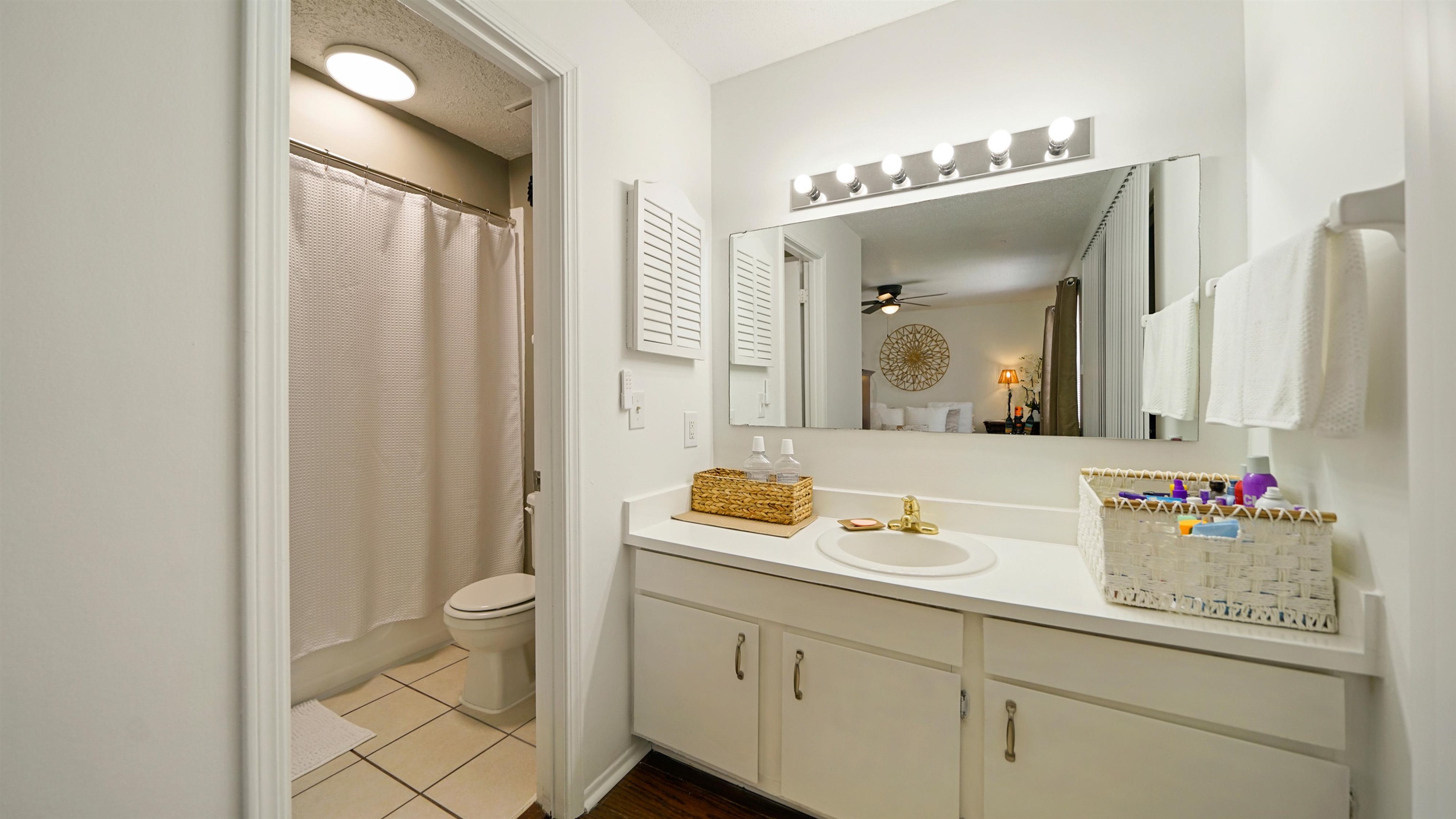 Image 16 of 41 For 4815 Windrush Ln  C-3-b