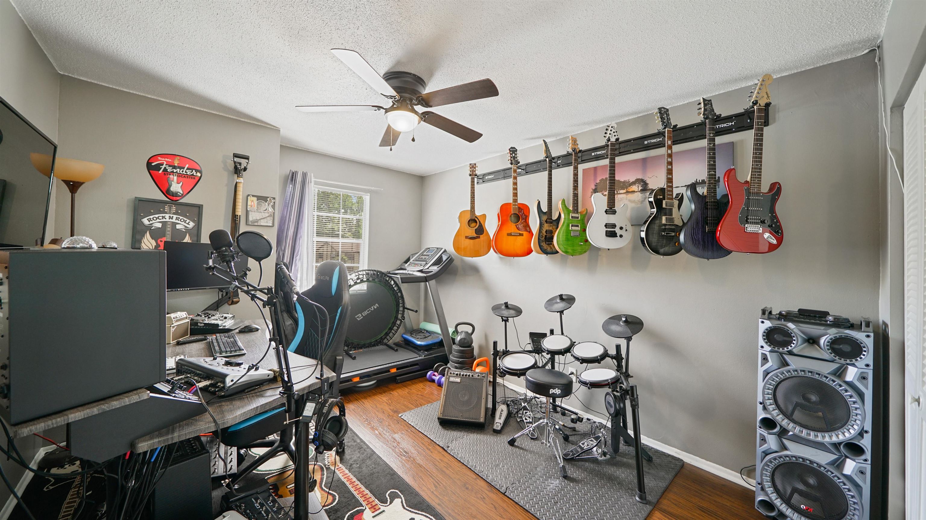 Image 21 of 41 For 4815 Windrush Ln  C-3-b