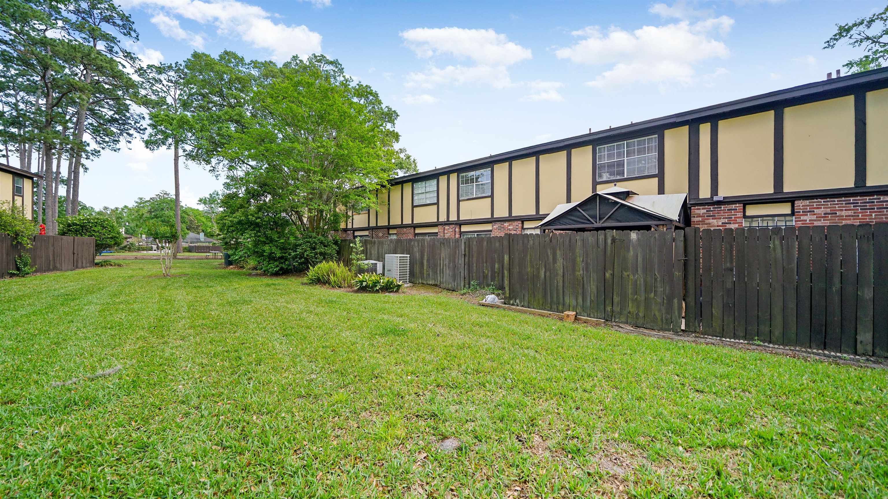 Image 25 of 41 For 4815 Windrush Ln  C-3-b