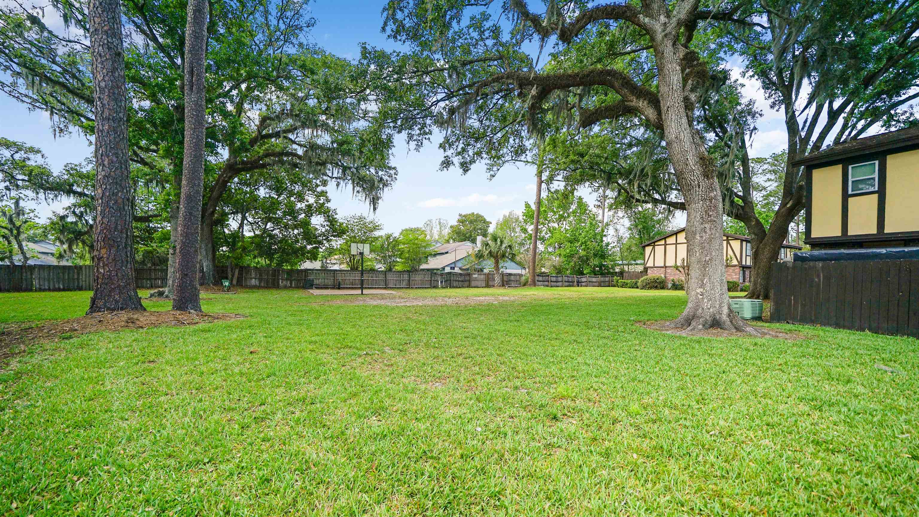 Image 26 of 41 For 4815 Windrush Ln  C-3-b