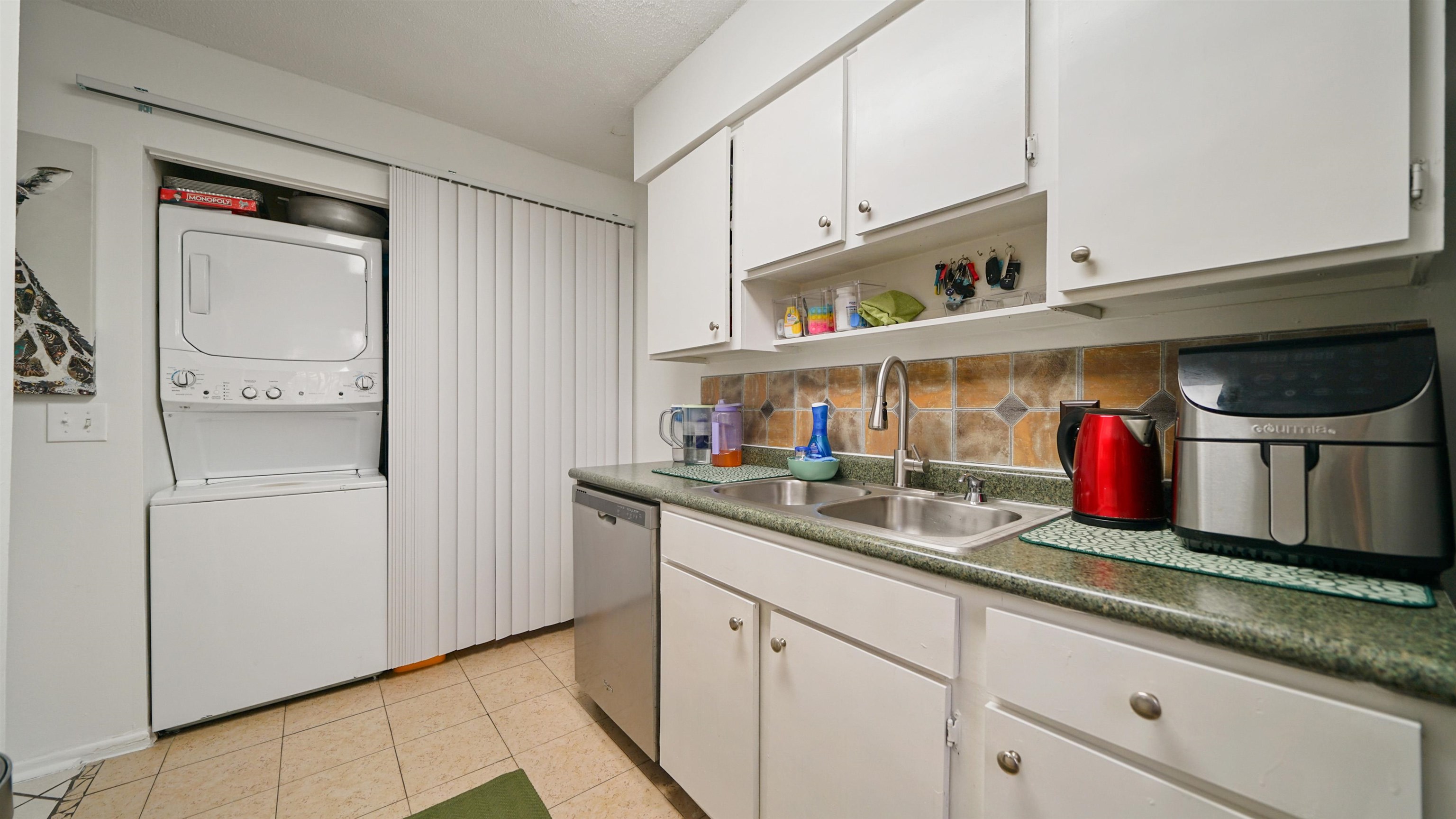 Image 8 of 41 For 4815 Windrush Ln  C-3-b