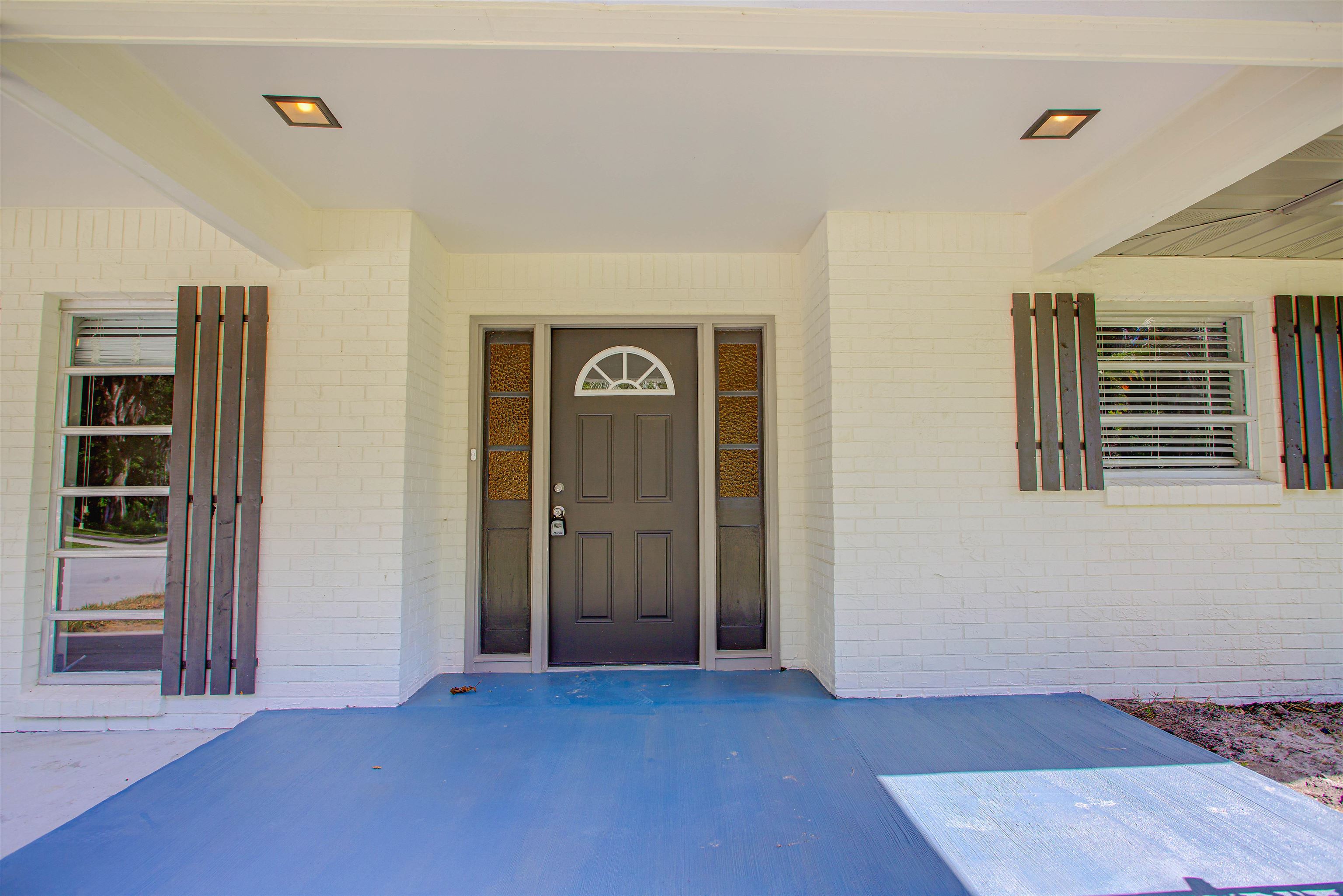 Image 5 of 51 For 138 Hicks Ave