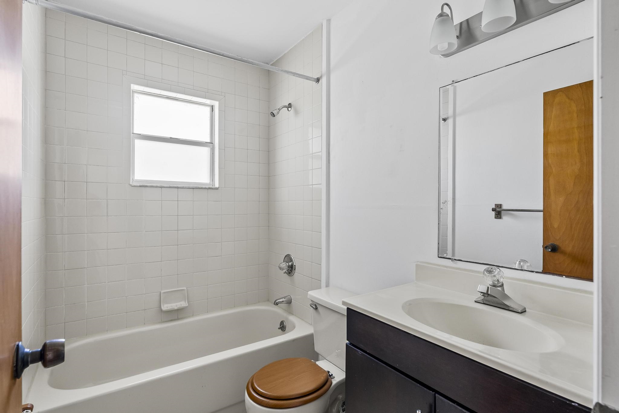 Image 10 of 57 For 1244 Flagler Ave S