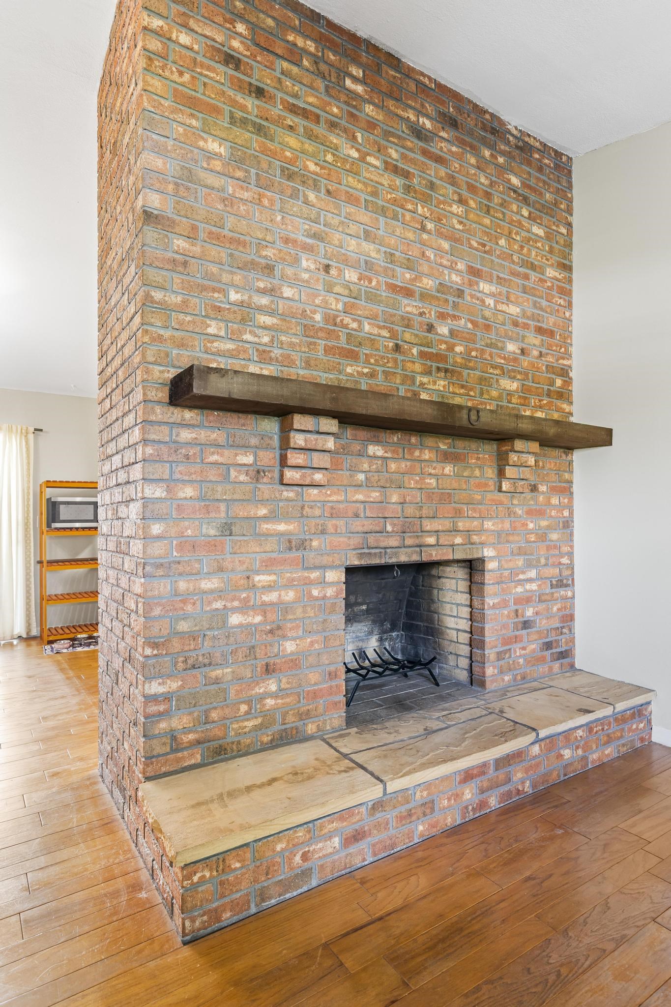 Image 15 of 79 For 27 Prairie Ln