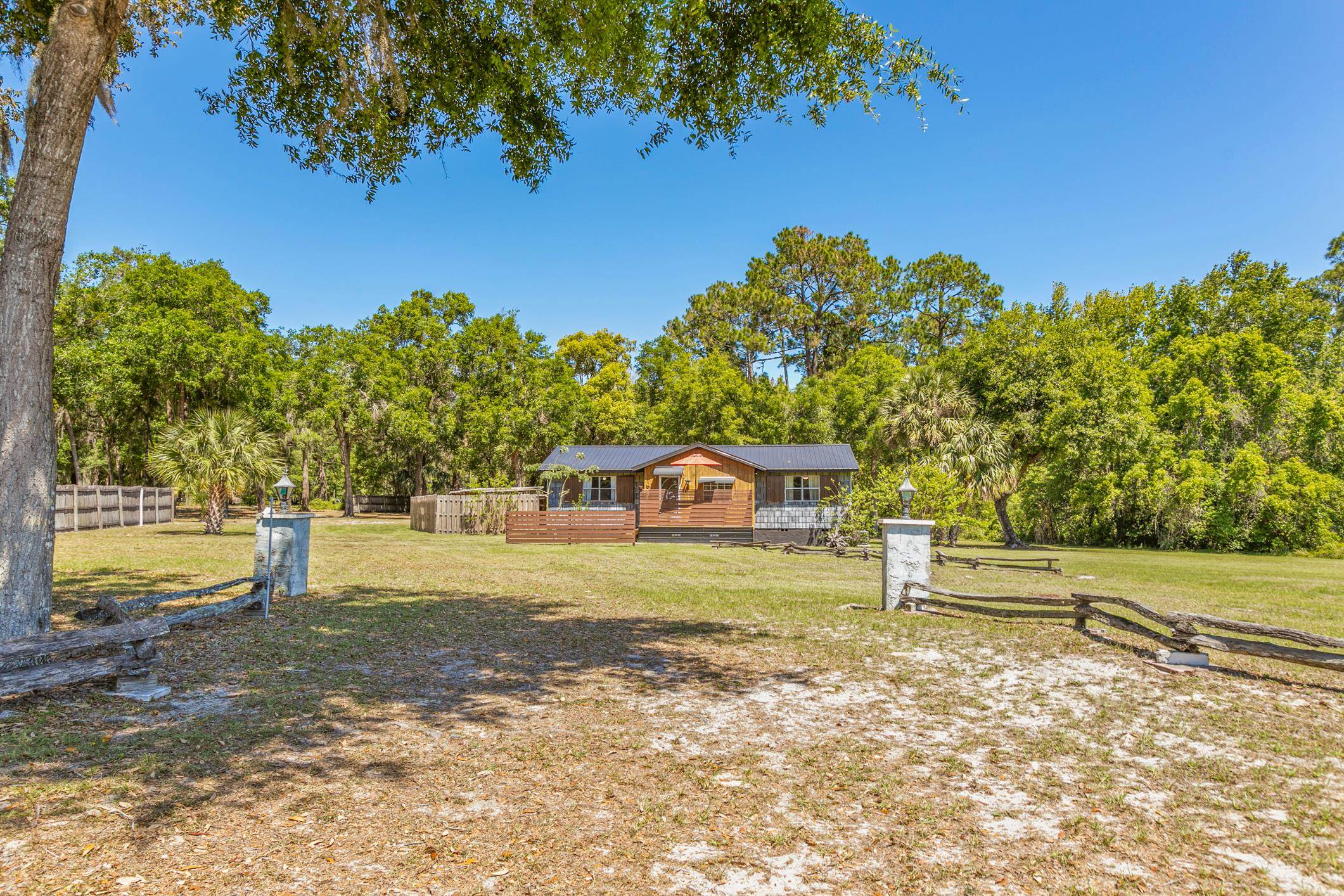Image 4 of 26 For 958 & 954 Grand Rondo W