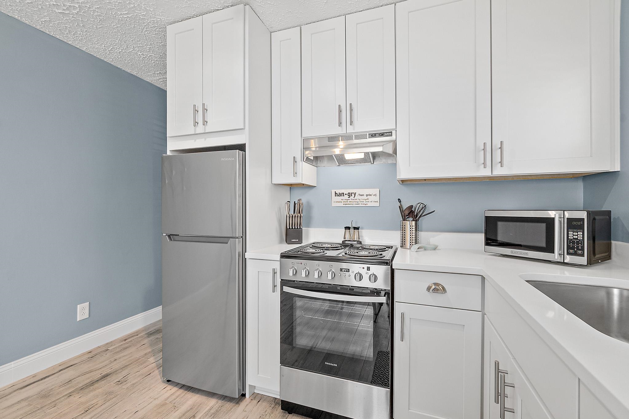 Image 10 of 56 For 106 11th St  
