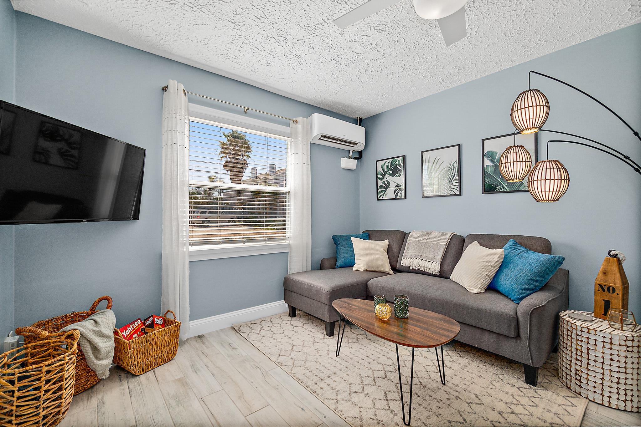 Image 3 of 56 For 106 11th St  