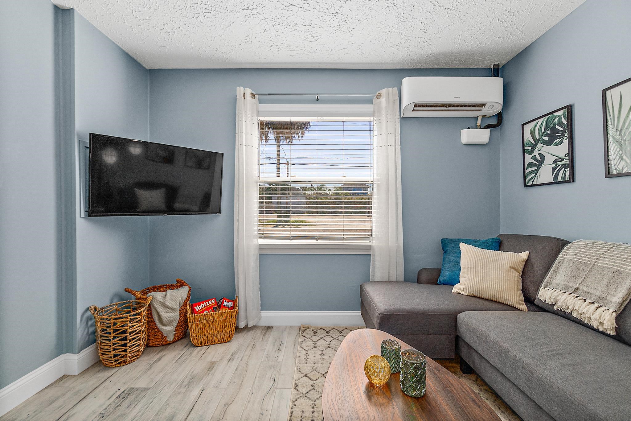 Image 4 of 56 For 106 11th St  