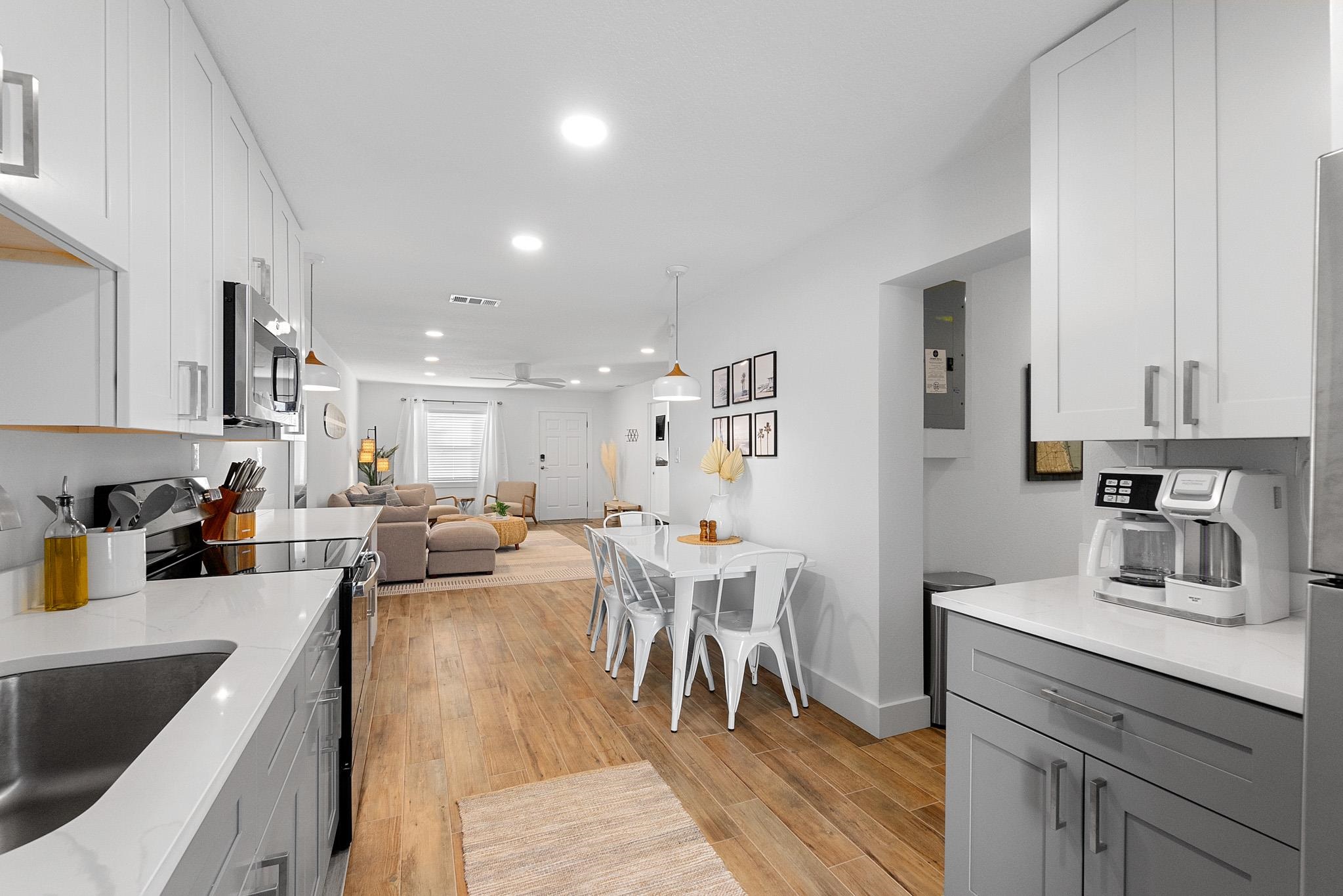 Image 43 of 56 For 106 11th St  