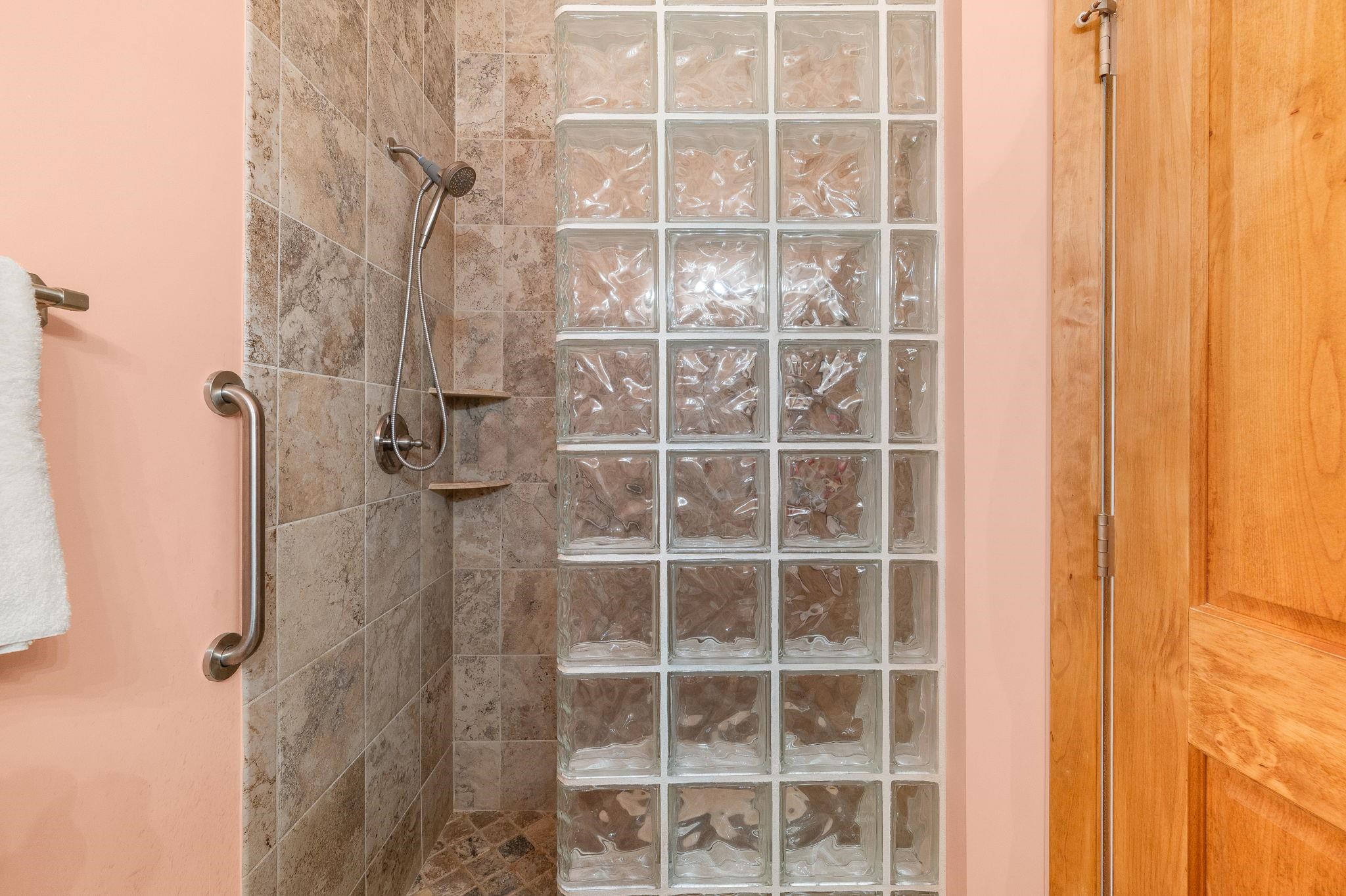 Image 33 of 42 For 99 Grand Ravine Dr