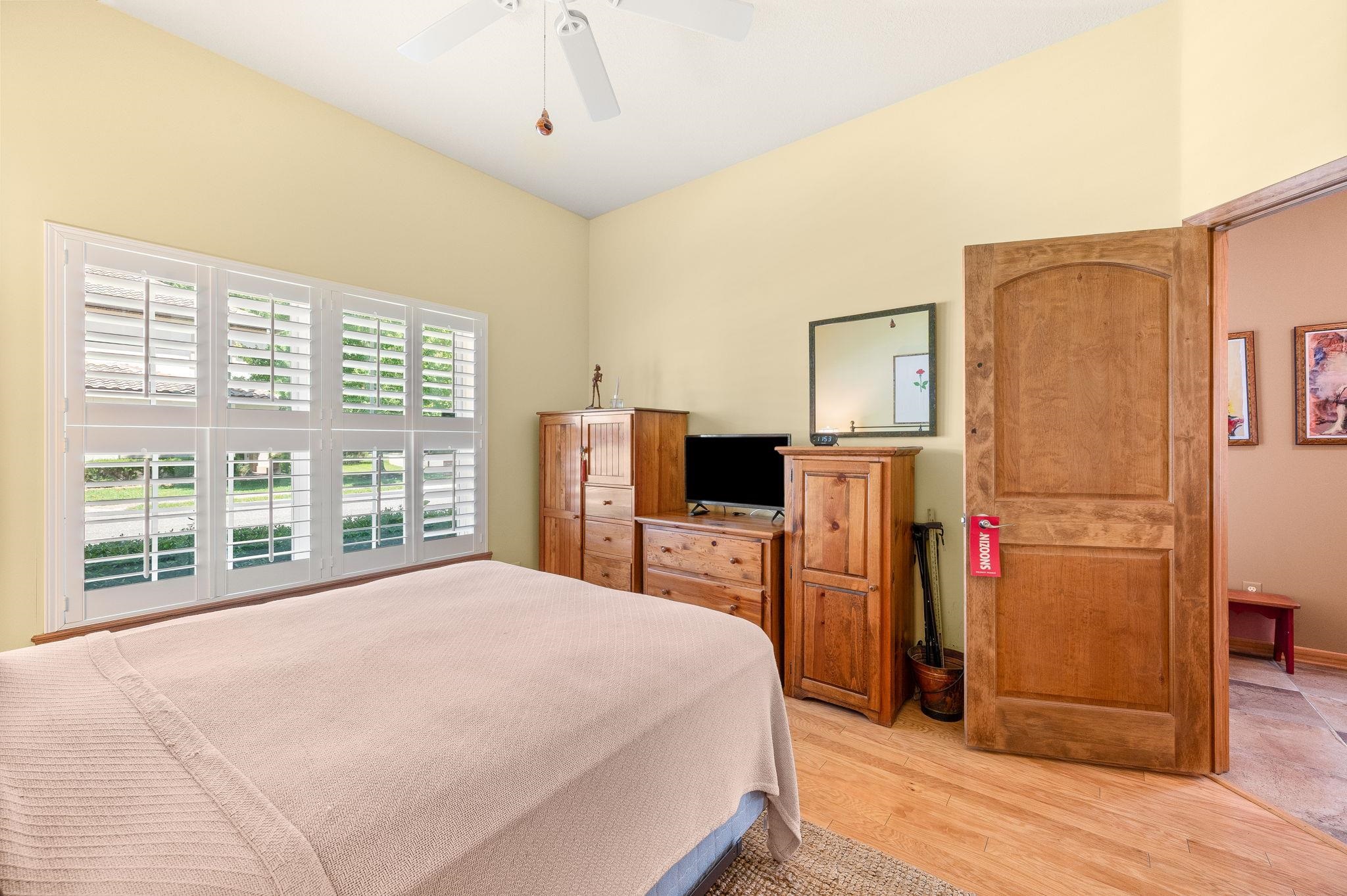 Image 35 of 42 For 99 Grand Ravine Dr