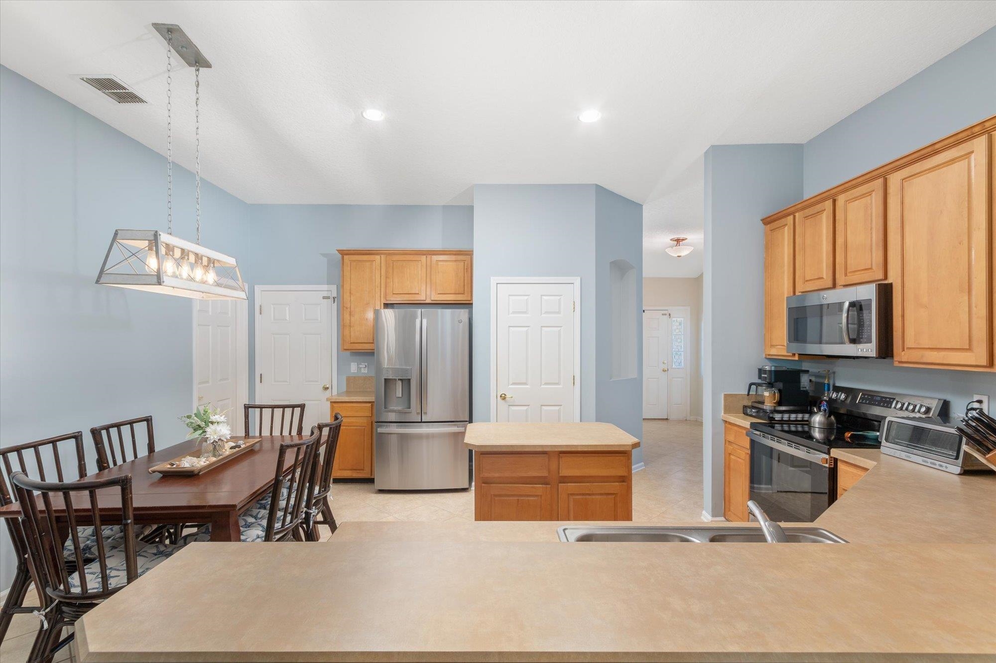 Image 4 of 63 For 1205 Wild Palm Ct