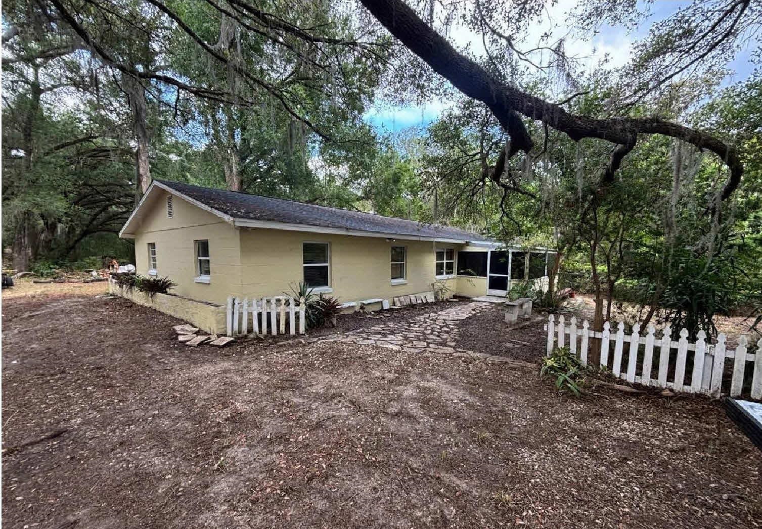 Details for 16325 134th Ct Se, WEIRSDALE, FL 32195