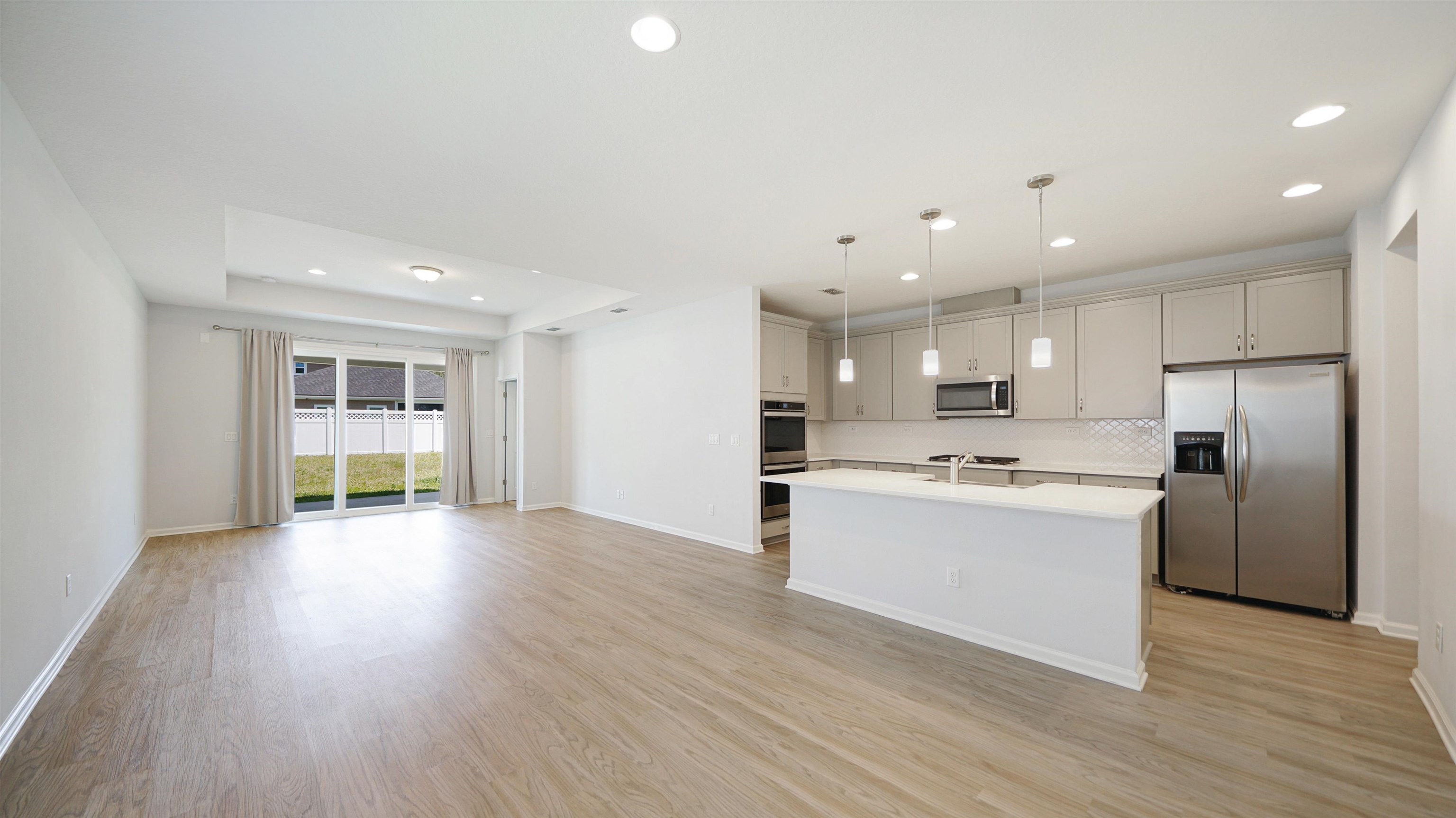 Image 2 of 39 For 443 Watervale Dr