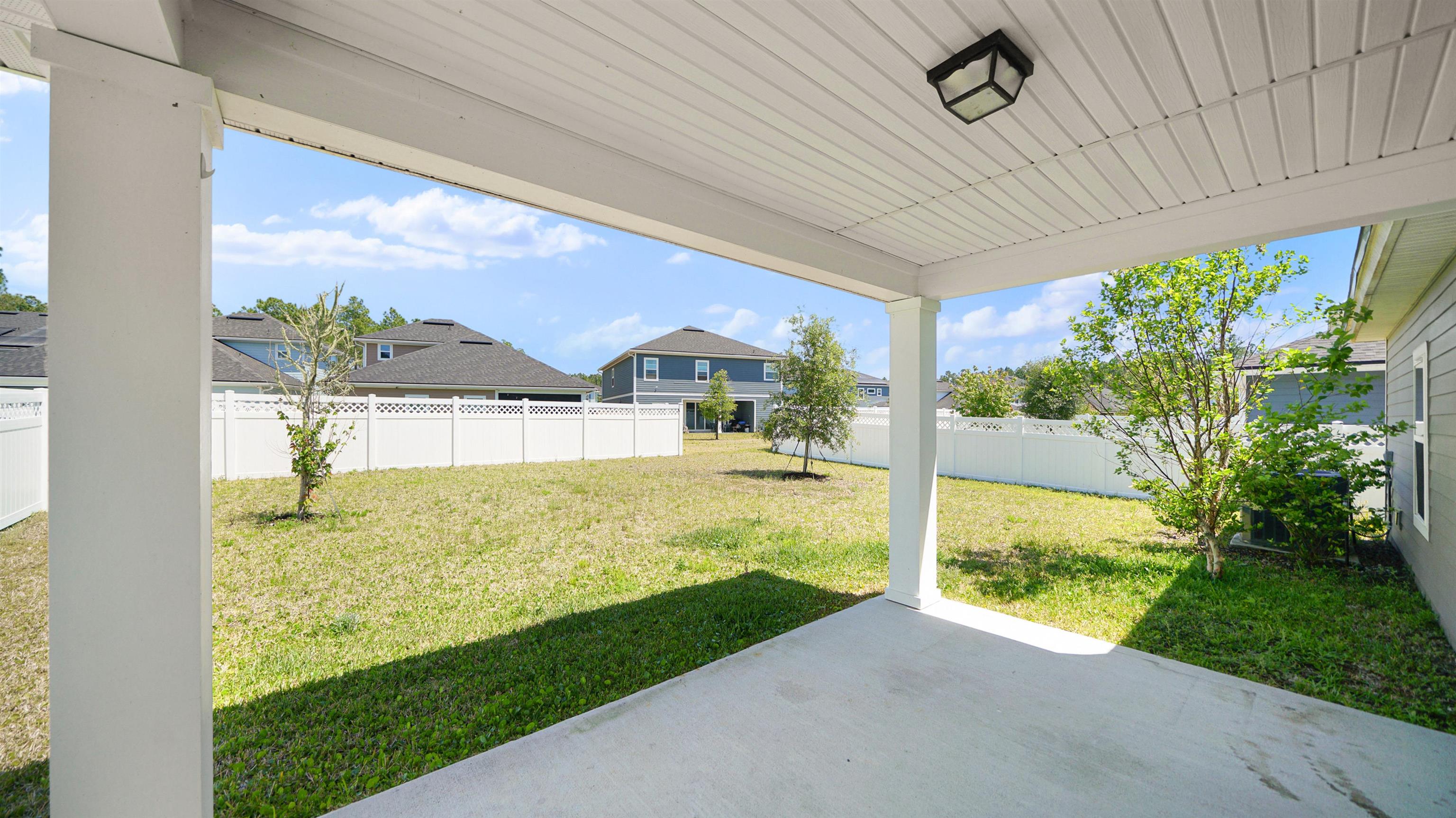 Image 25 of 39 For 443 Watervale Dr