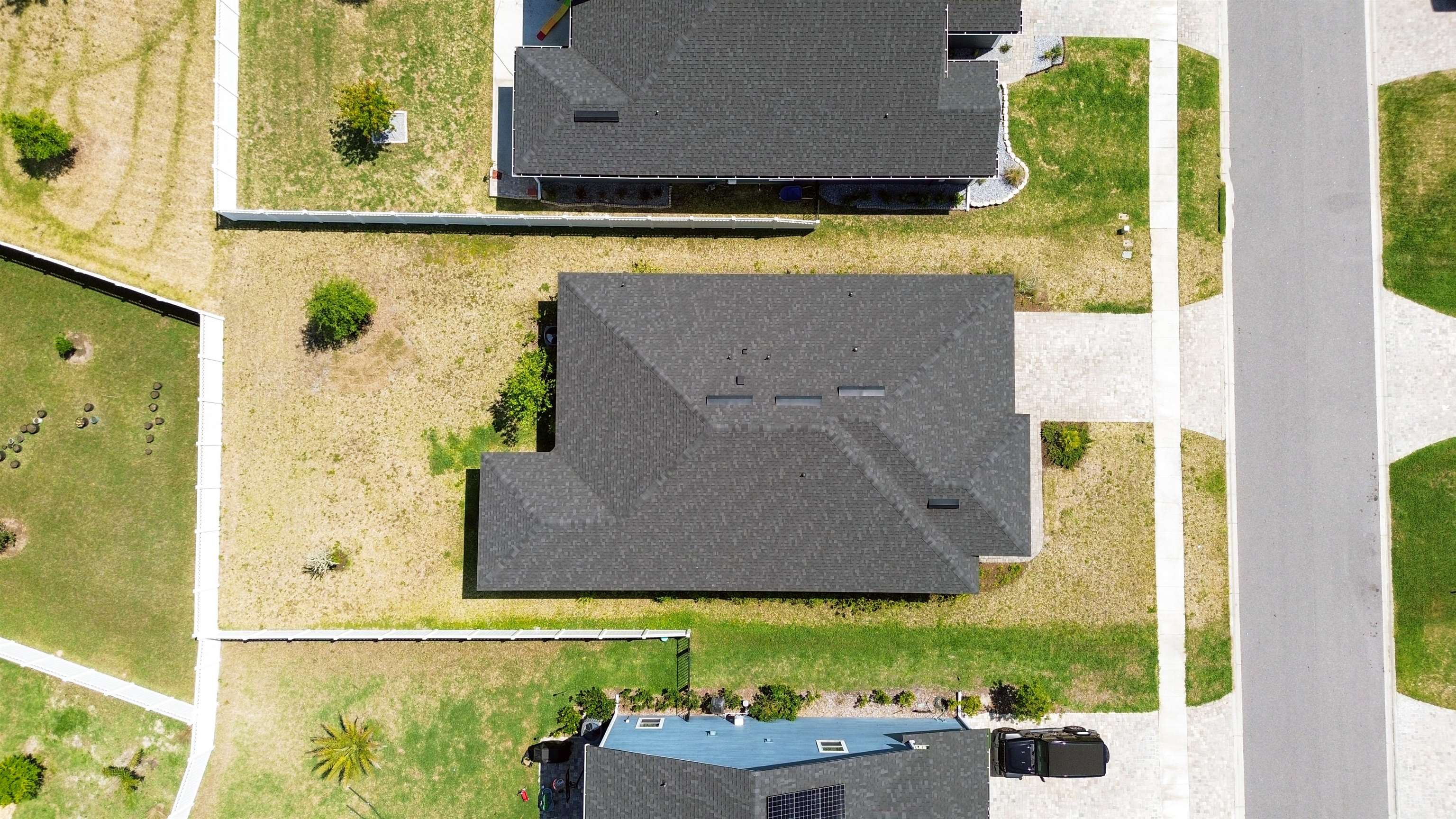 Image 31 of 39 For 443 Watervale Dr