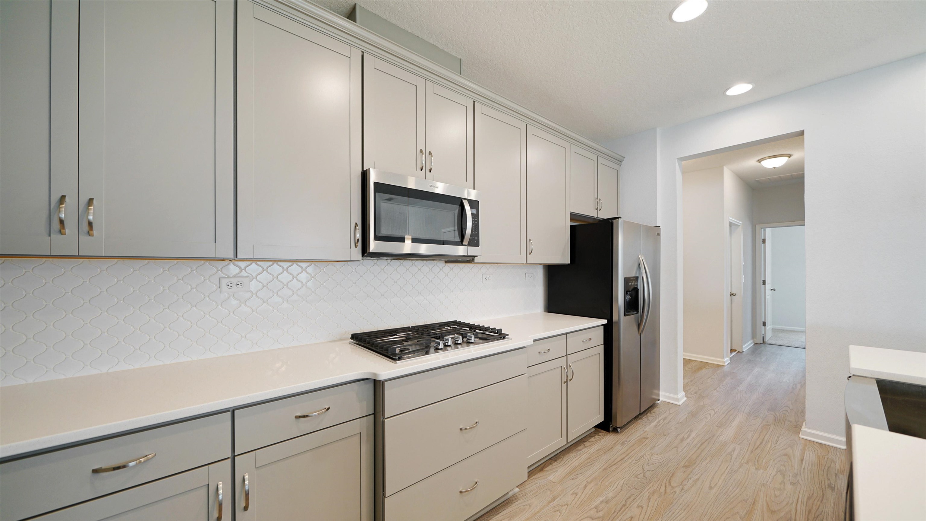 Image 8 of 39 For 443 Watervale Dr