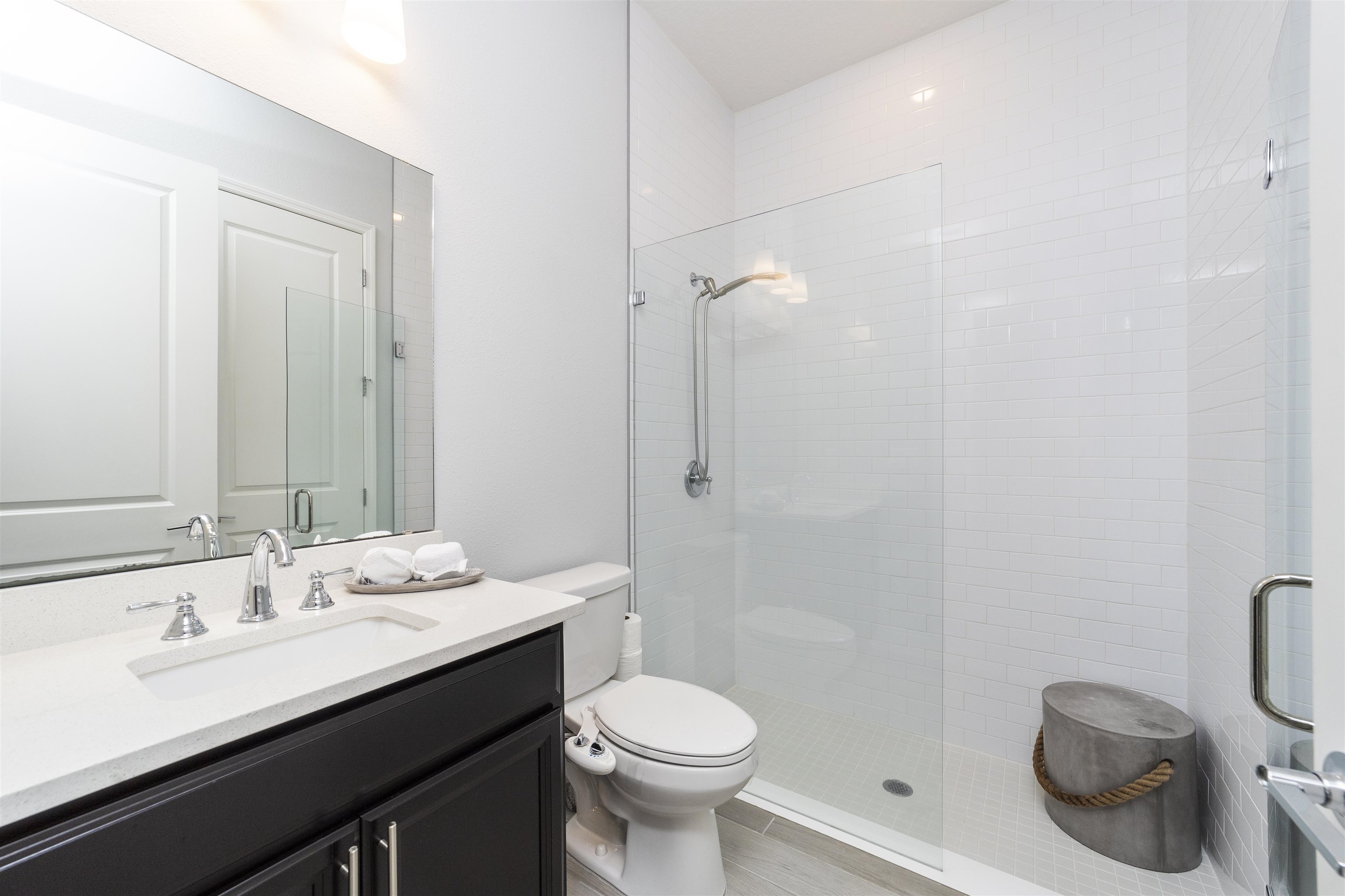Image 55 of 81 For 261 Waterline Dr