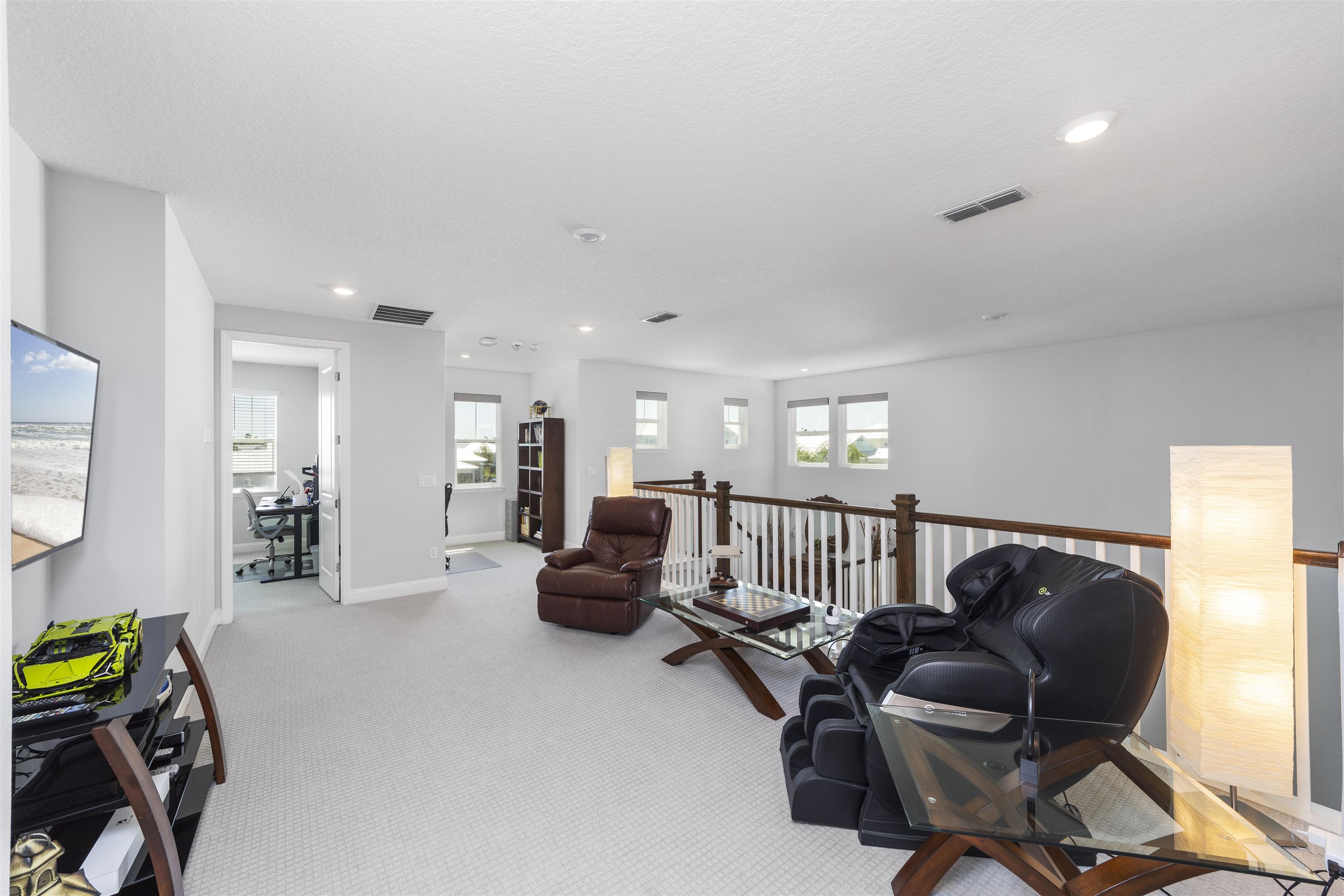 Image 59 of 81 For 261 Waterline Dr