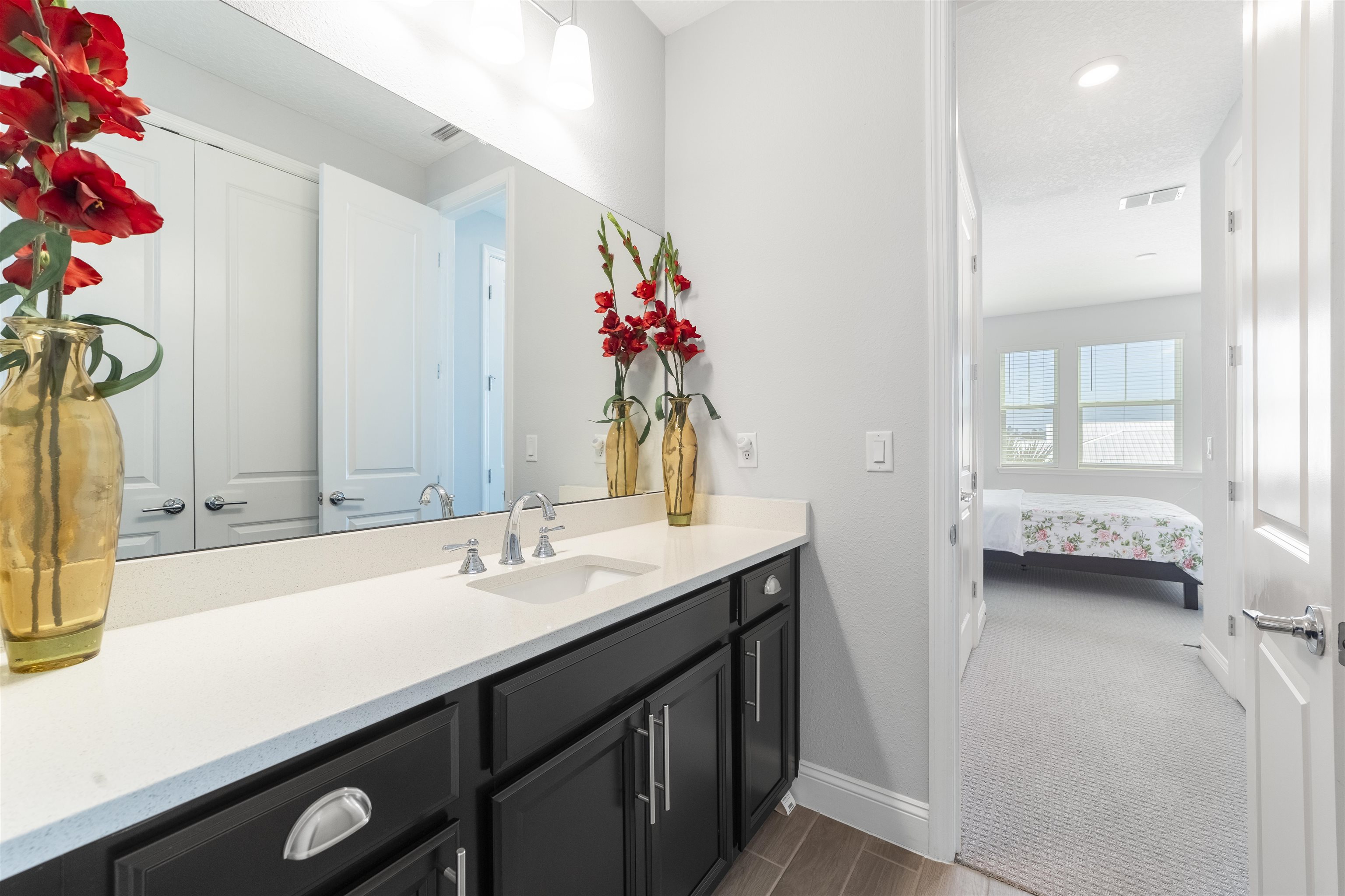 Image 67 of 81 For 261 Waterline Dr