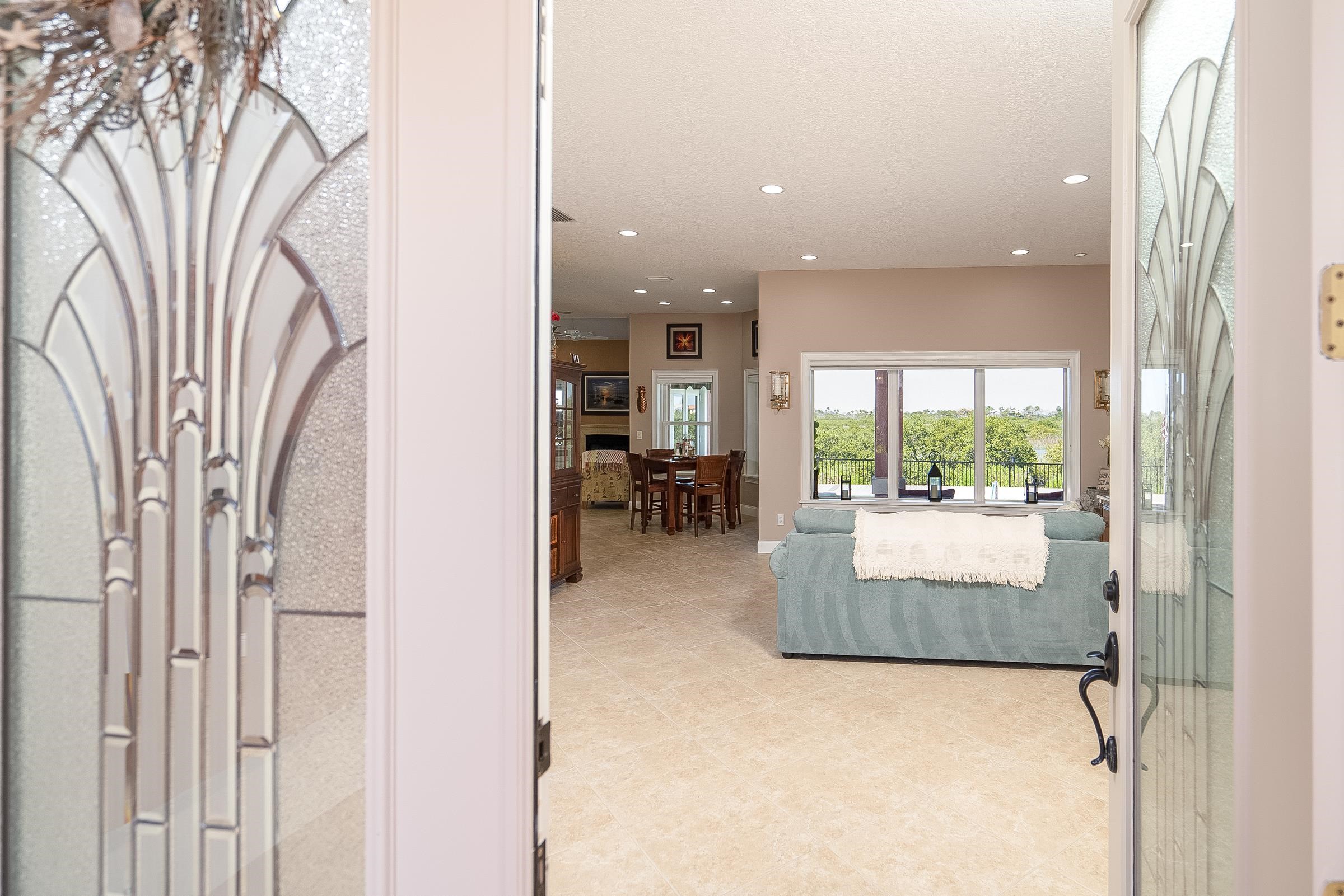 Image 4 of 79 For 219 Coquina Ave