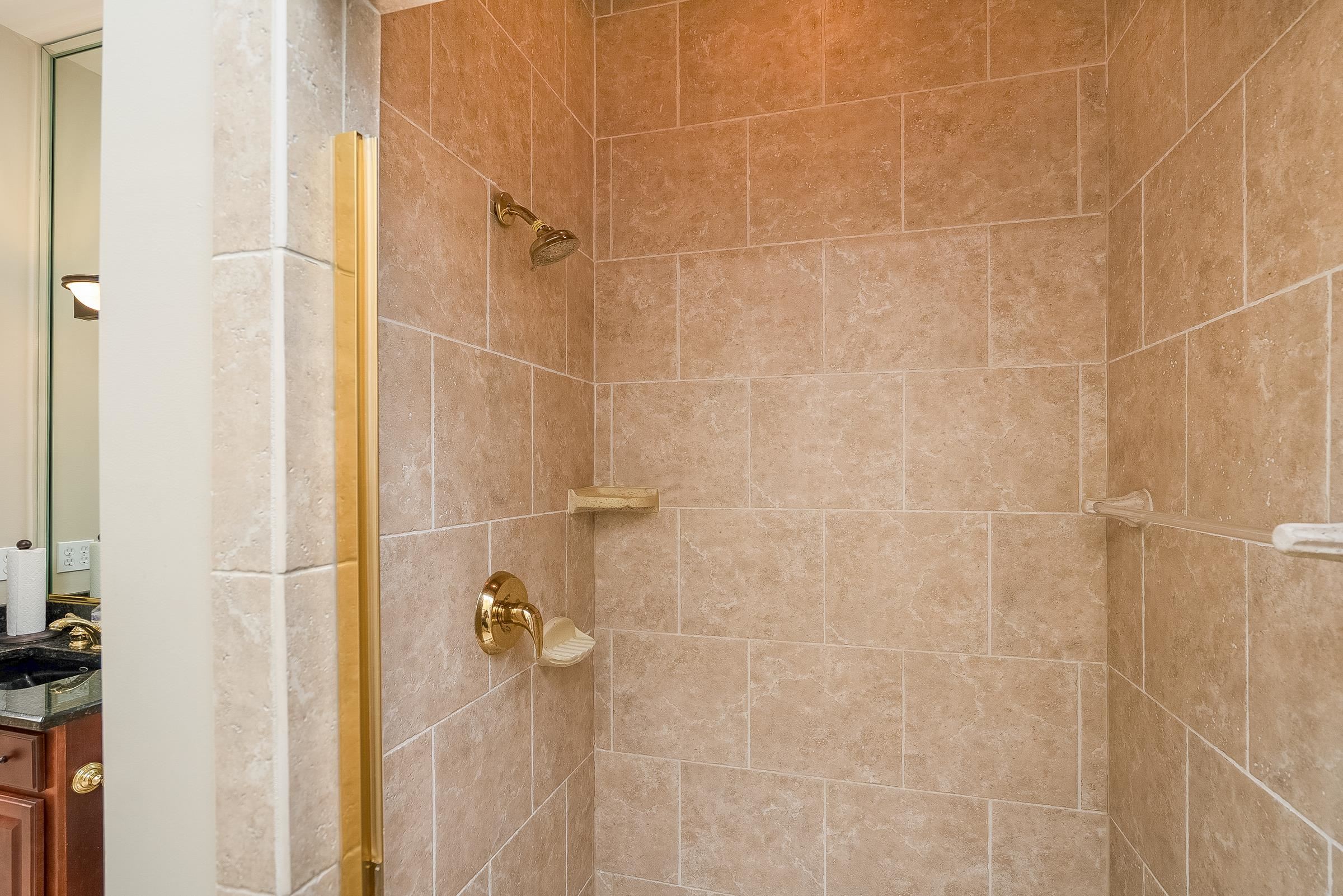 Image 40 of 79 For 219 Coquina Ave