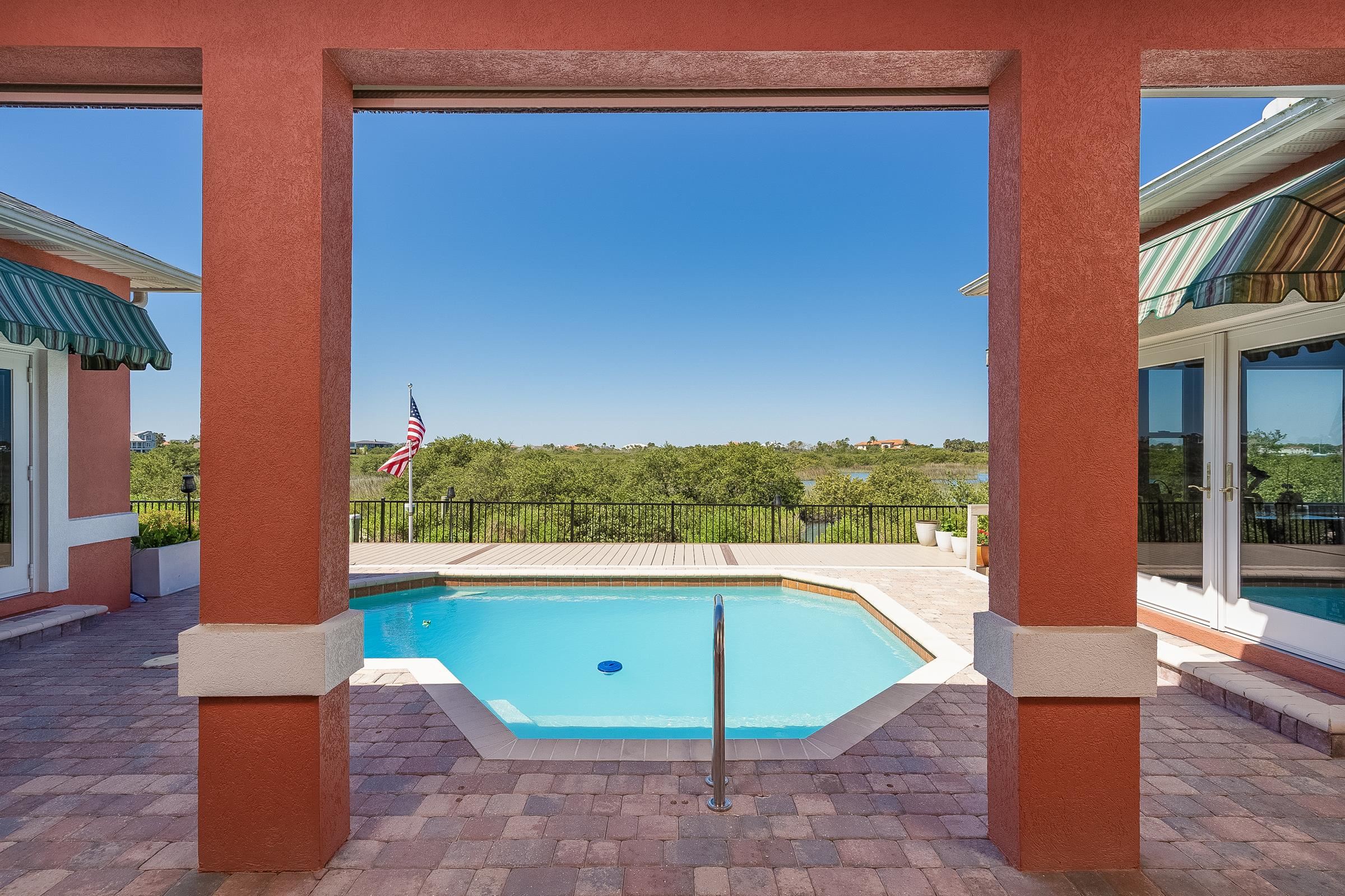 Image 42 of 79 For 219 Coquina Ave