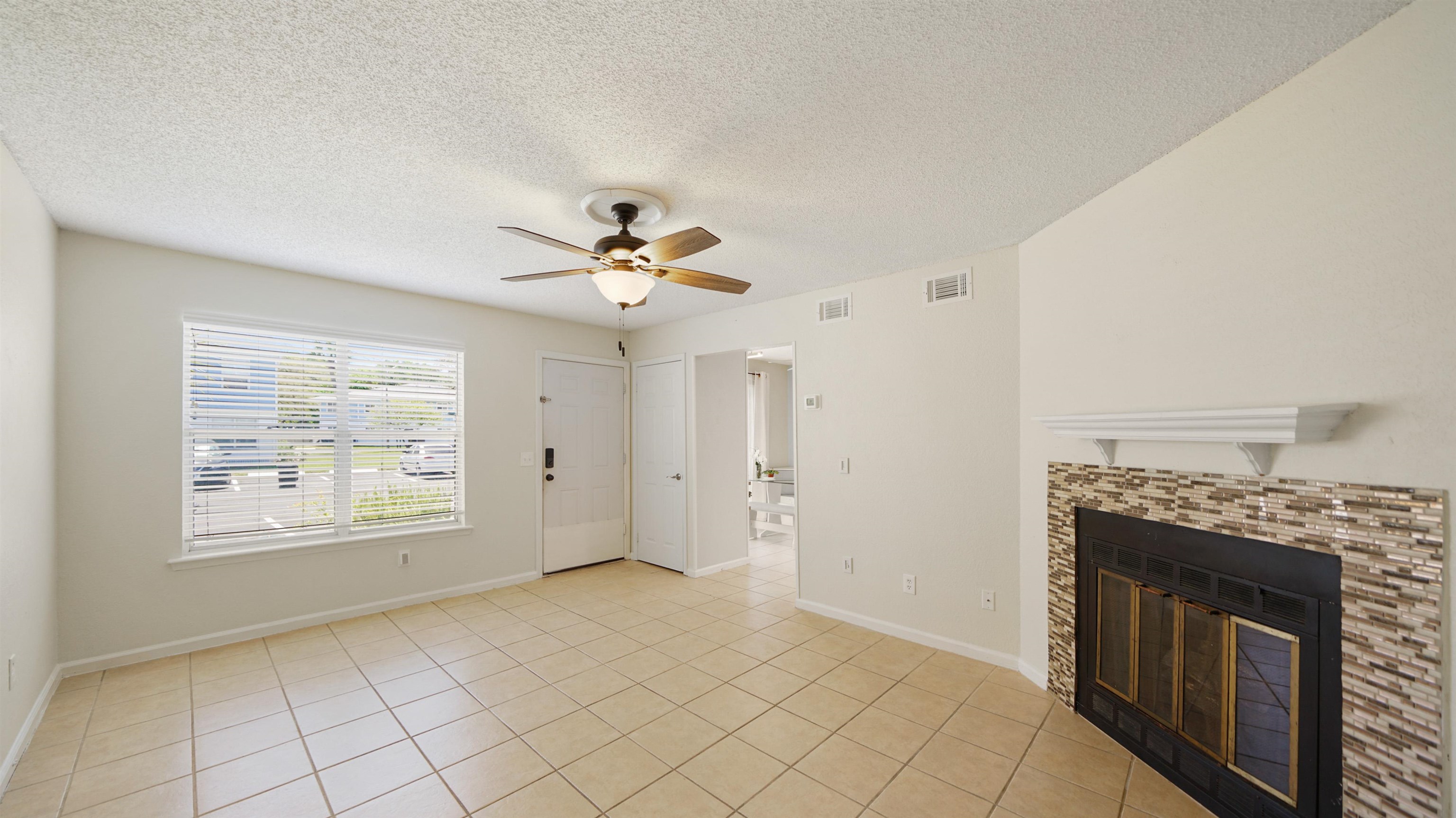 Image 7 of 25 For 791 Assisi Ln  1504