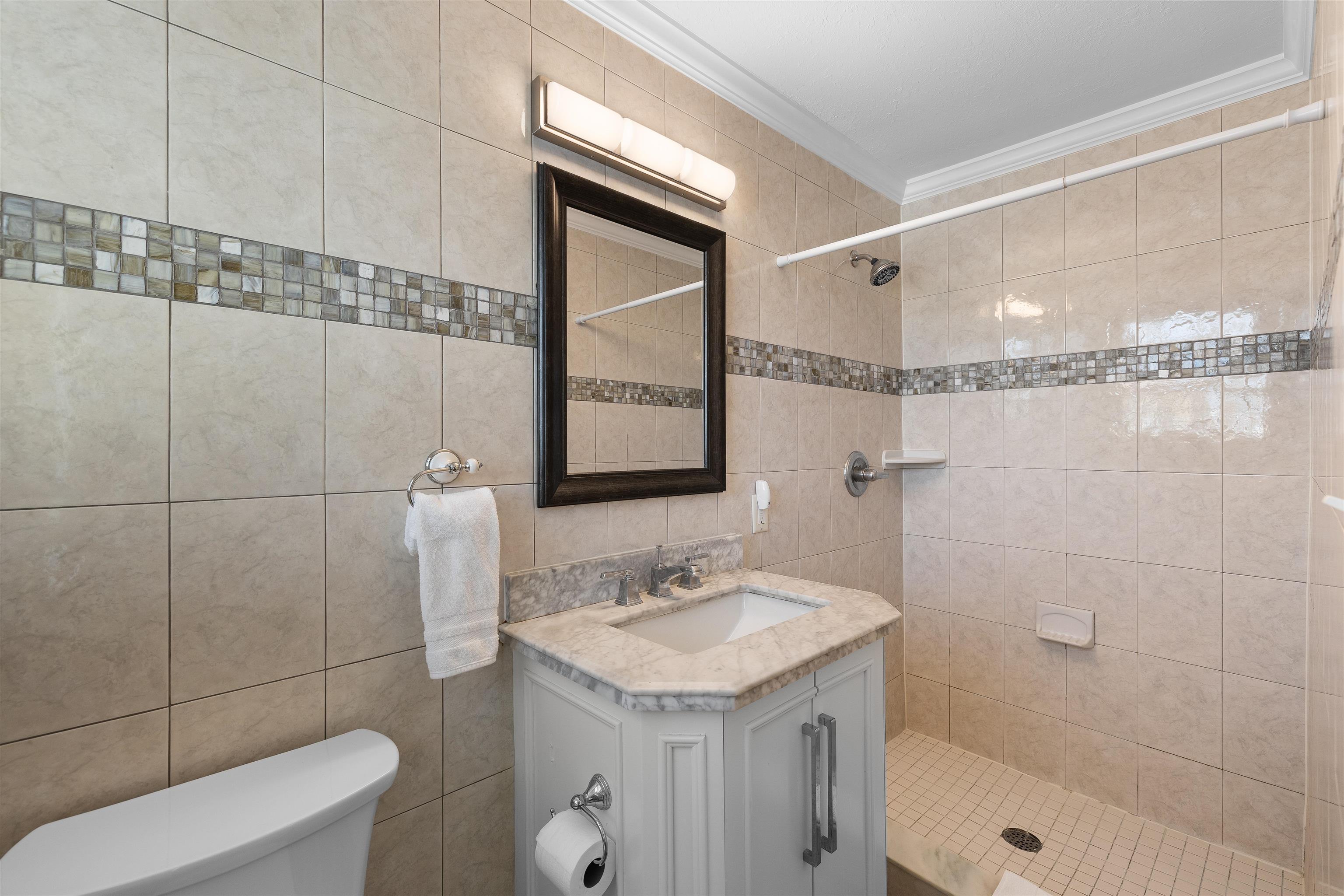 Image 19 of 92 For 12 13th St  
