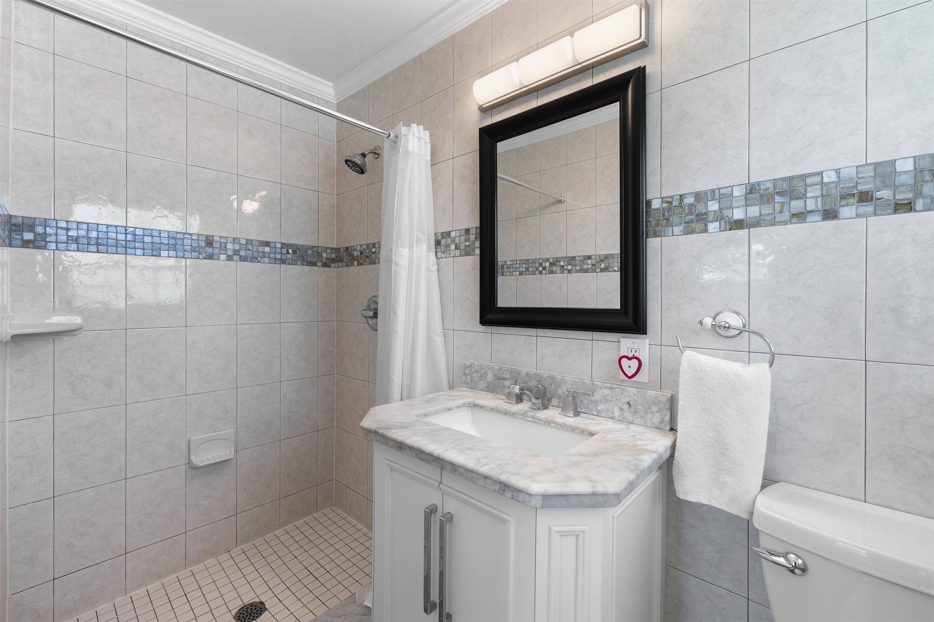Image 32 of 92 For 12 13th St  