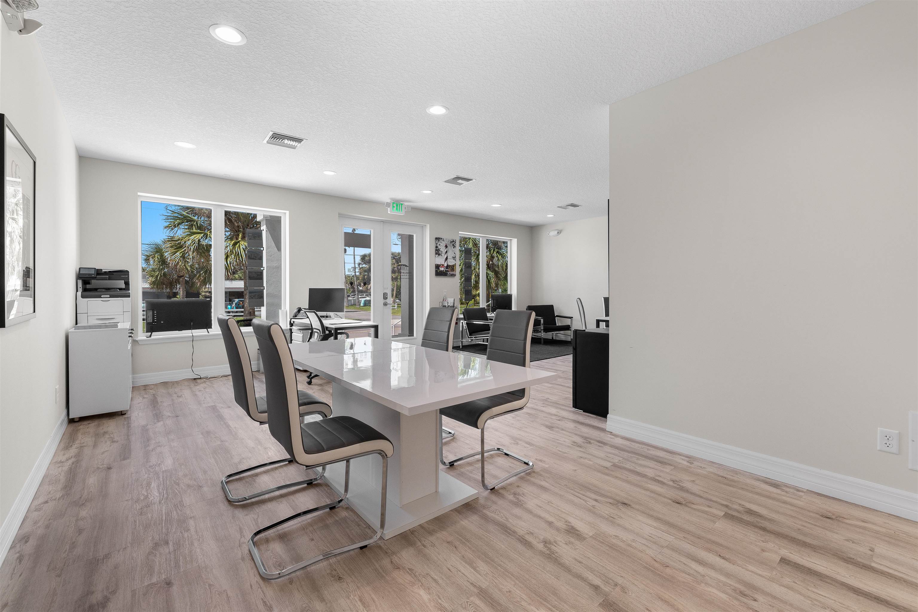 Image 40 of 92 For 12 13th St  