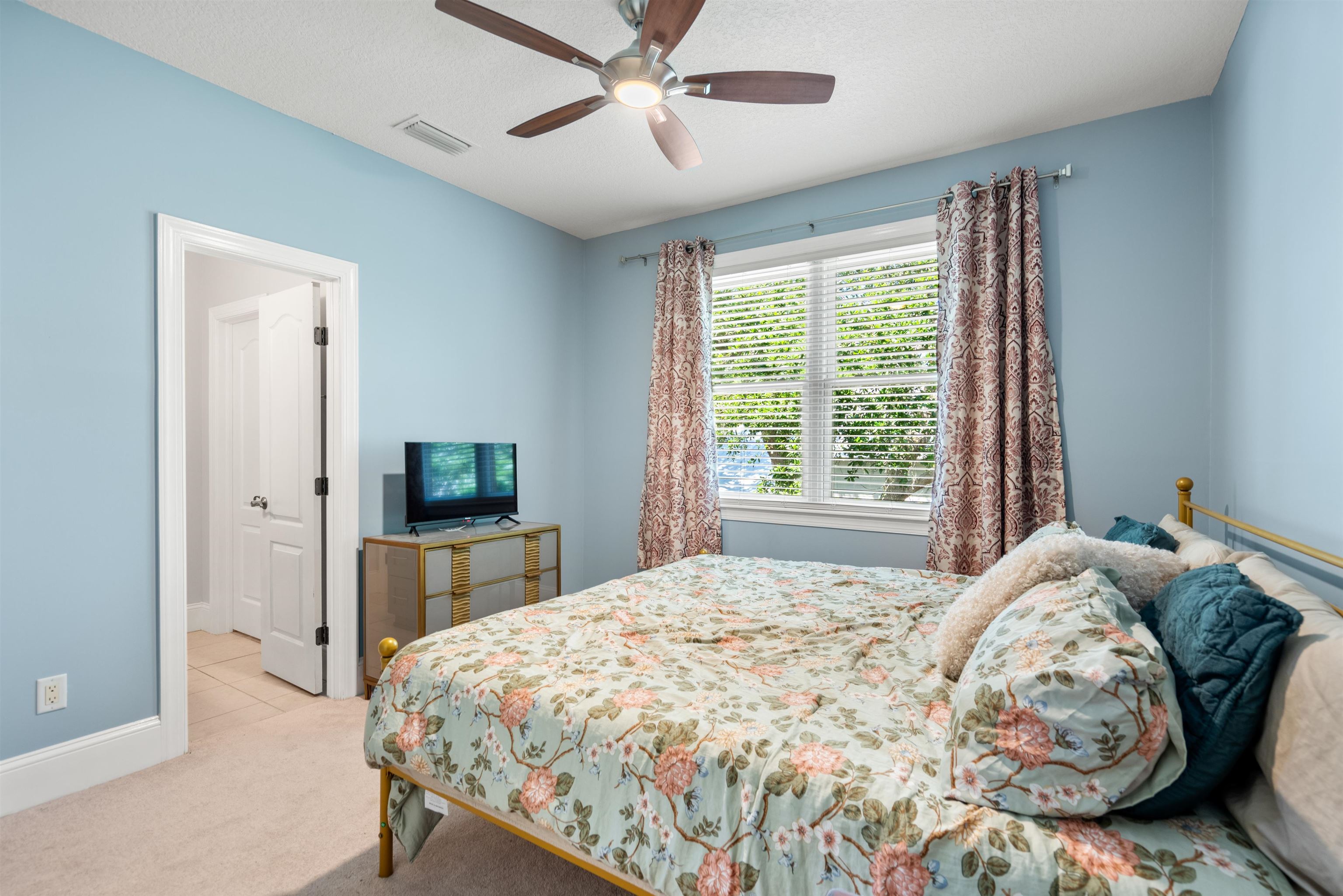 Image 43 of 69 For 1000 Sea Forest Ln