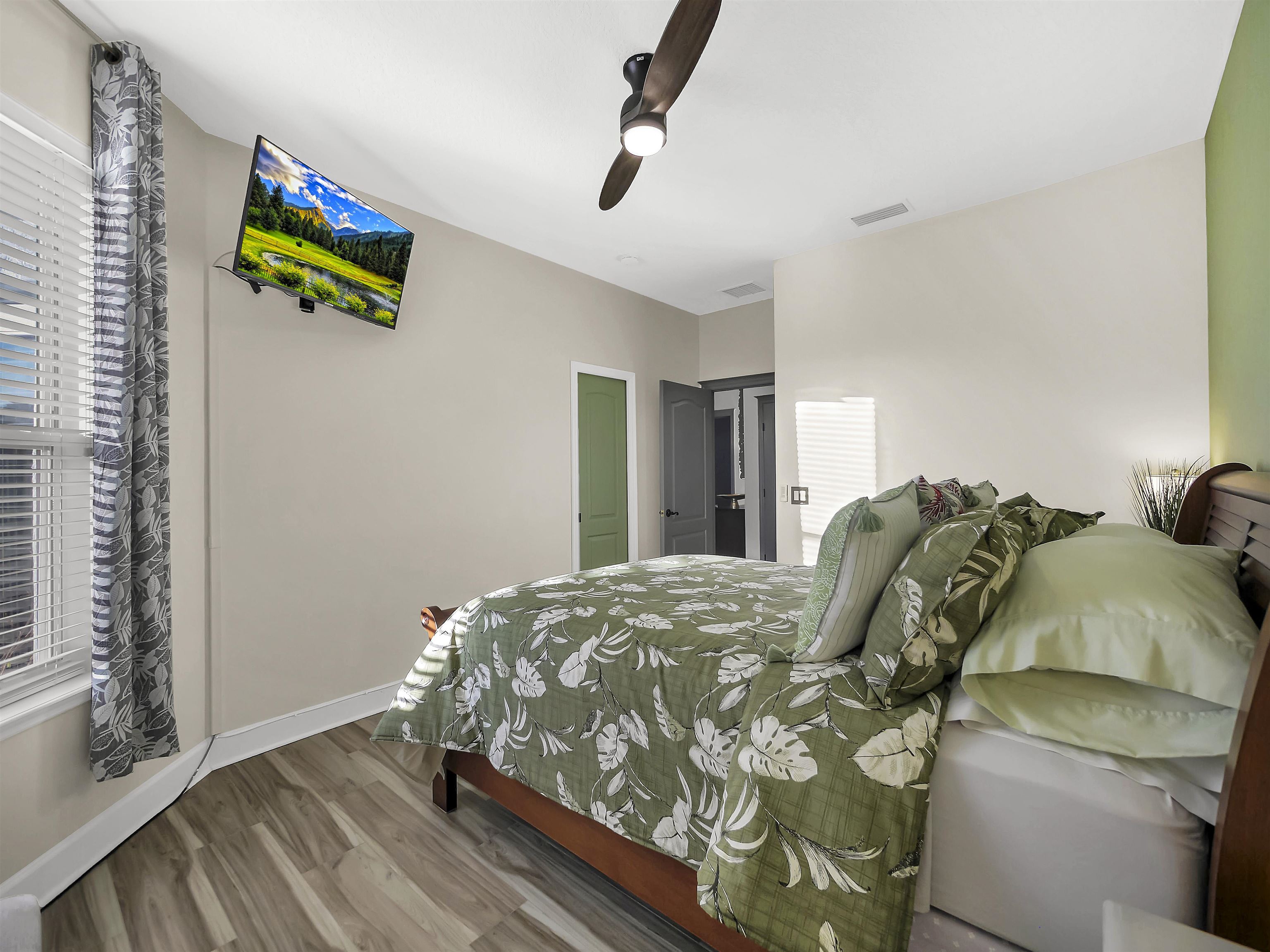 Image 30 of 56 For 245 Fiddlers Point Dr
