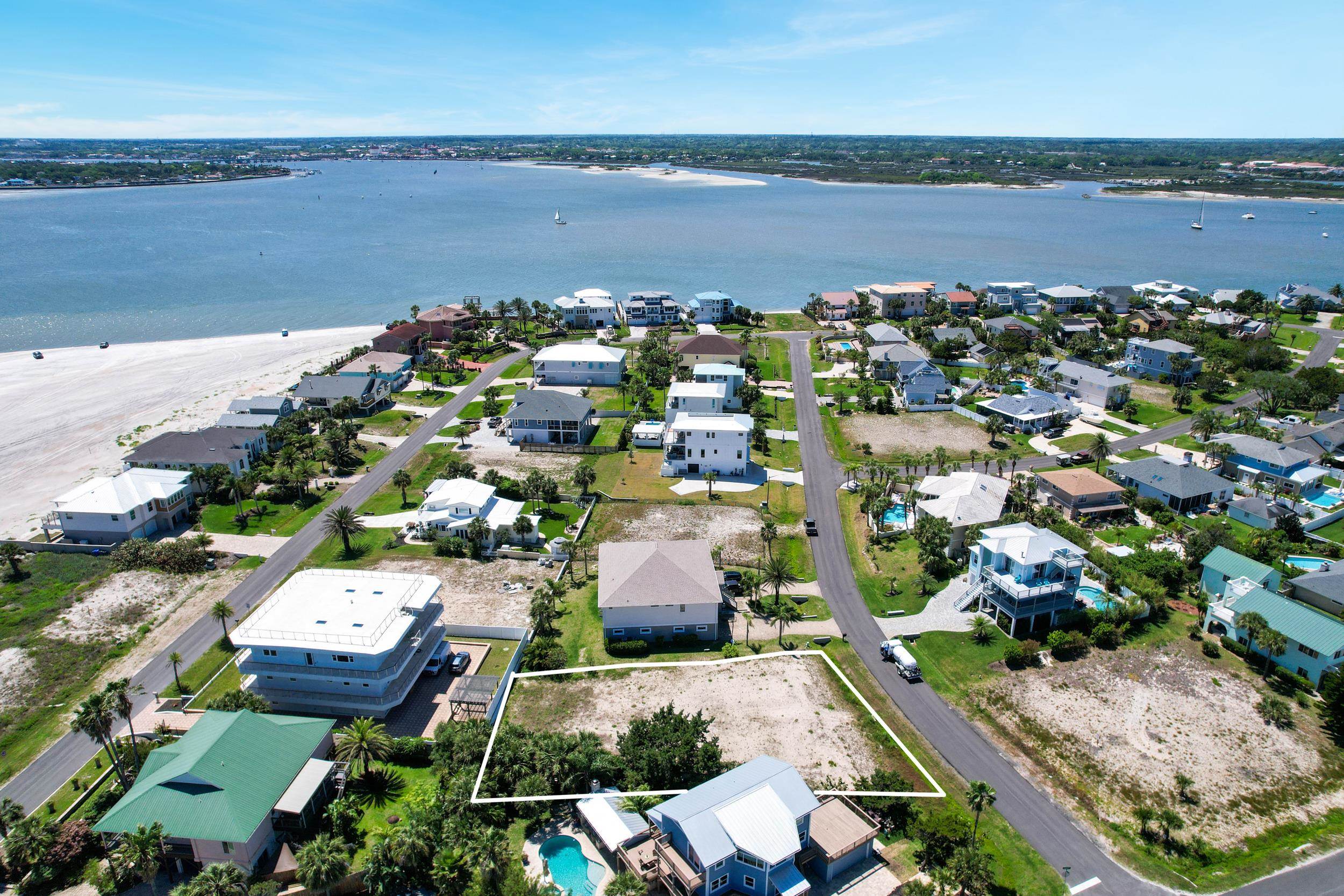Image 11 of 12 For 209 Outrigger Way