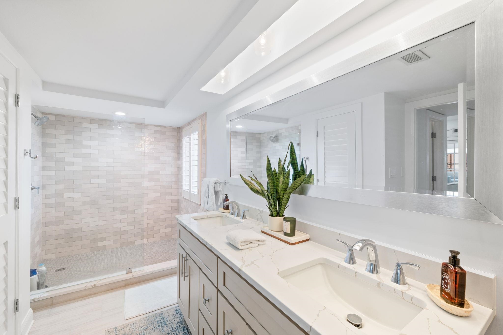 Image 22 of 35 For 6170 A1a S Unit 211  211